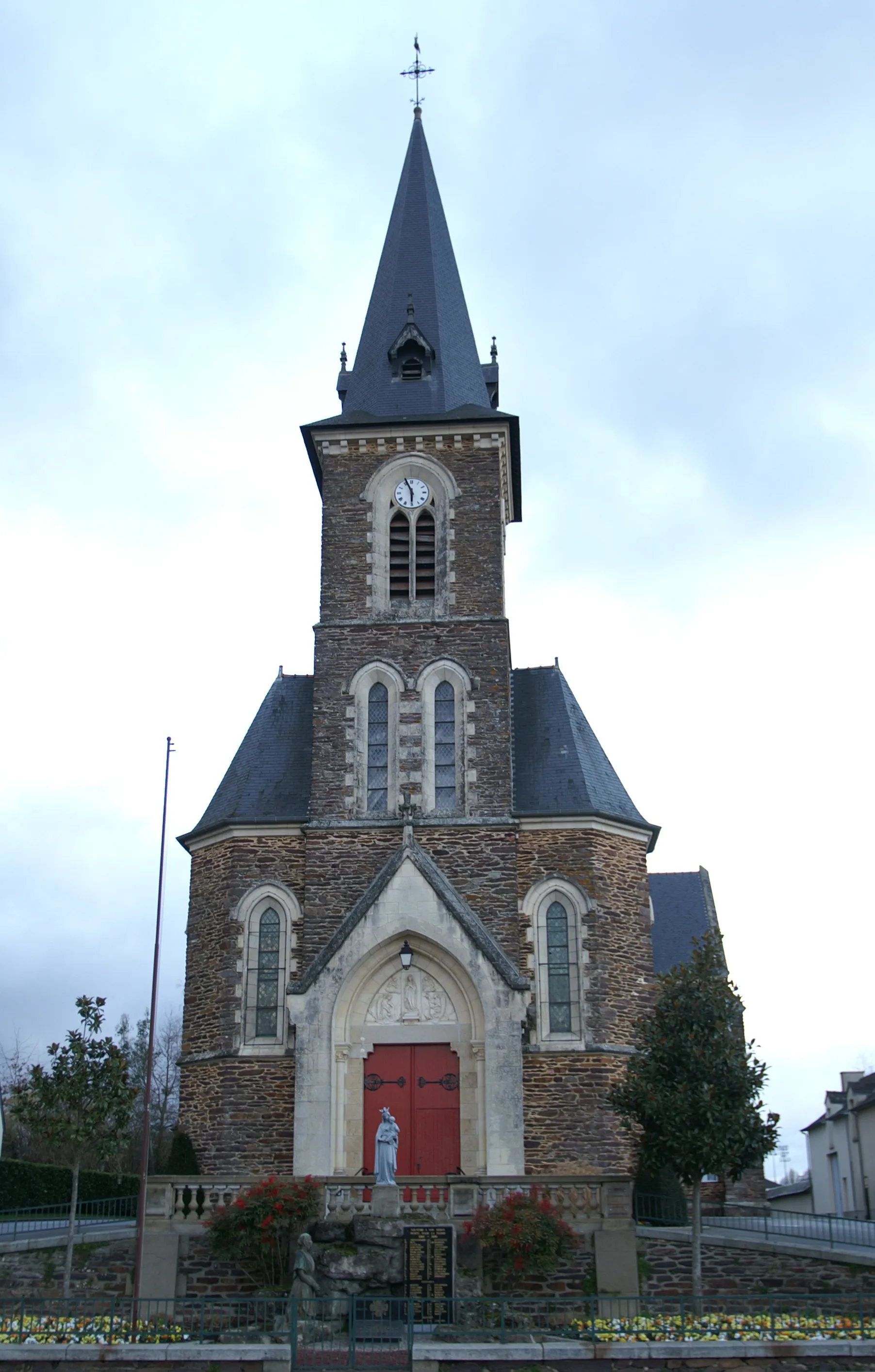 Photo showing: Church of Chartres-de-Bretagne.