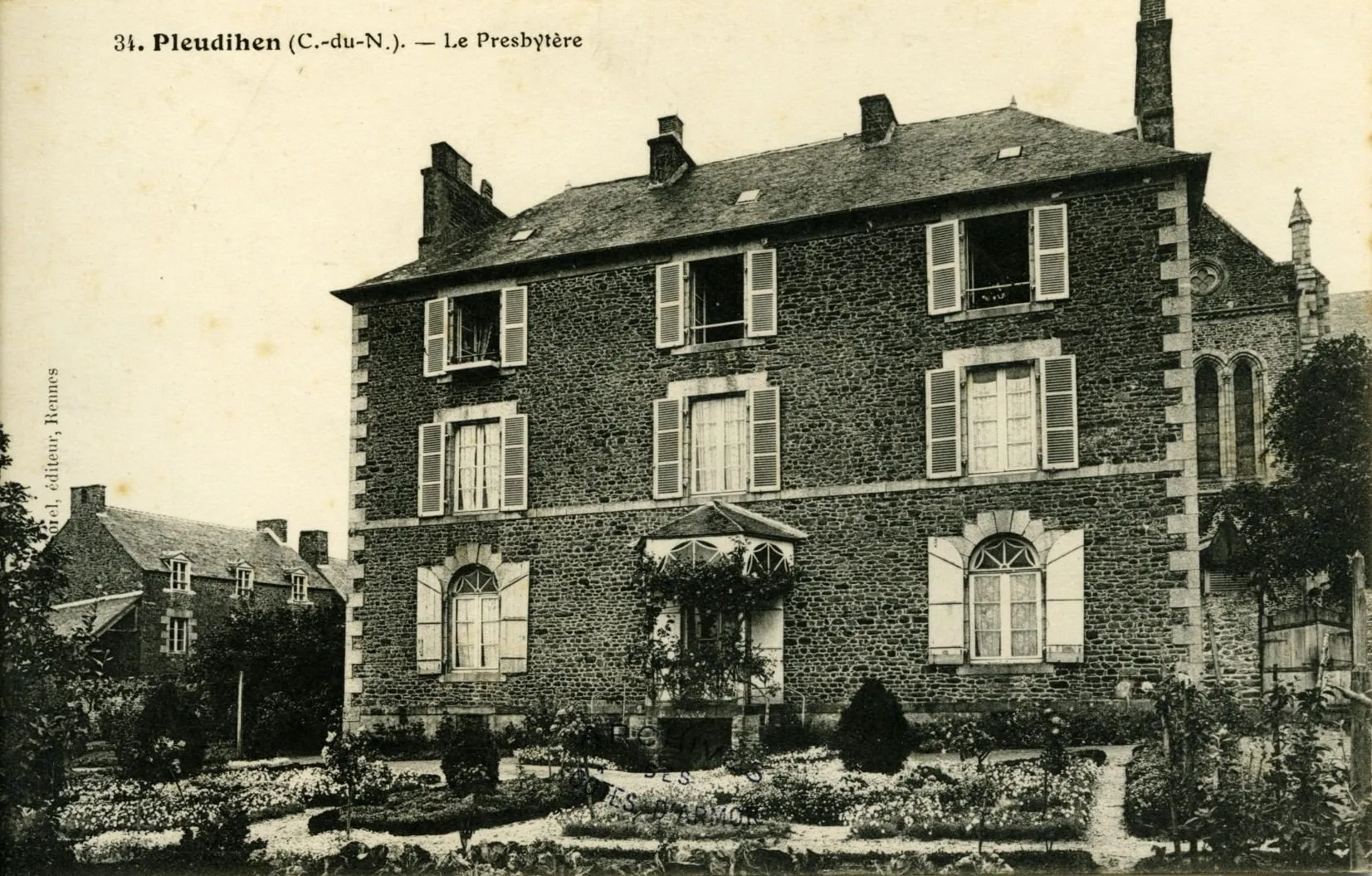 Photo showing: Le Presbytère.