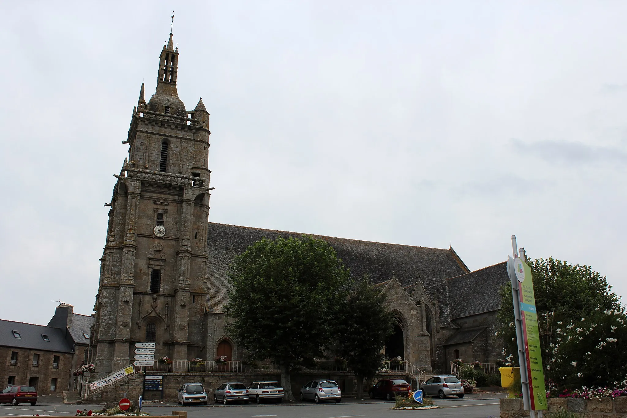 Photo showing: This building is indexed in the base Mérimée, a database of architectural heritage maintained by the French Ministry of Culture, under the reference PA00089453 .