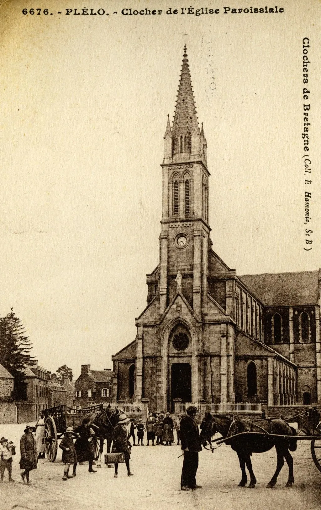 Photo showing: Clocher de l'Eglise Paroissiale.