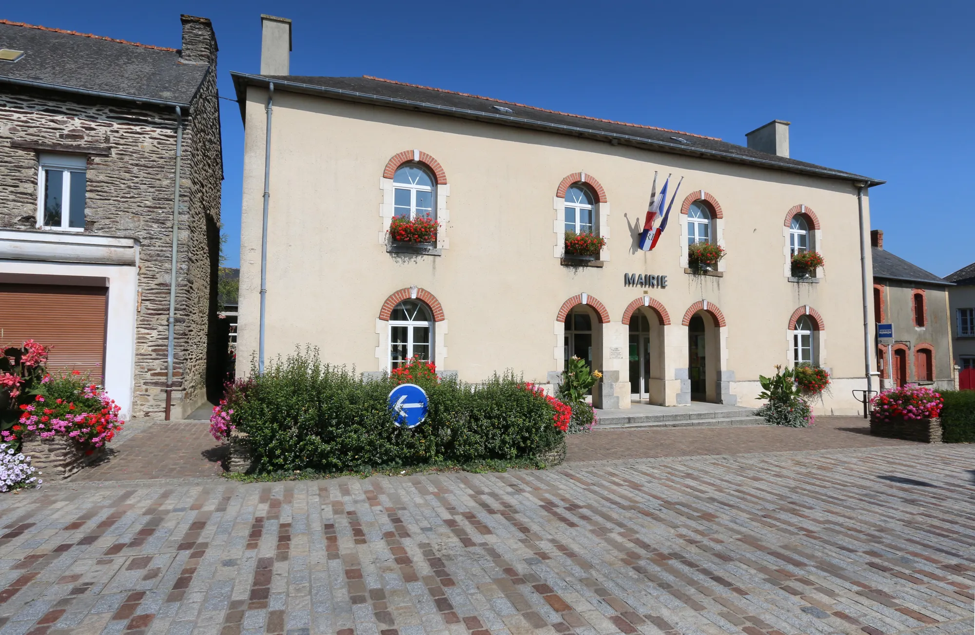 Photo showing: Mairie de Goven