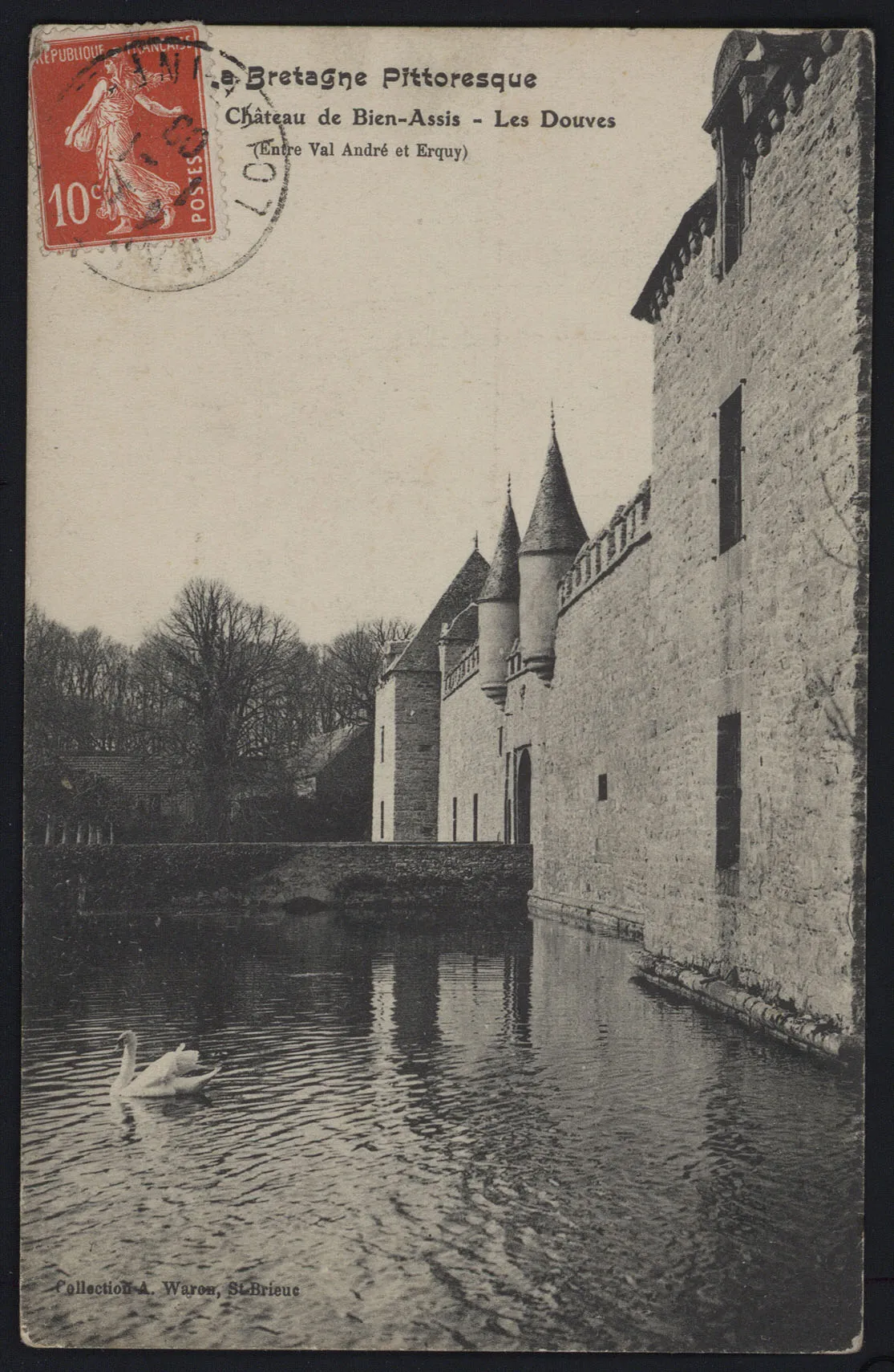 Photo showing: Château de Bien-Assis - Les Douves.