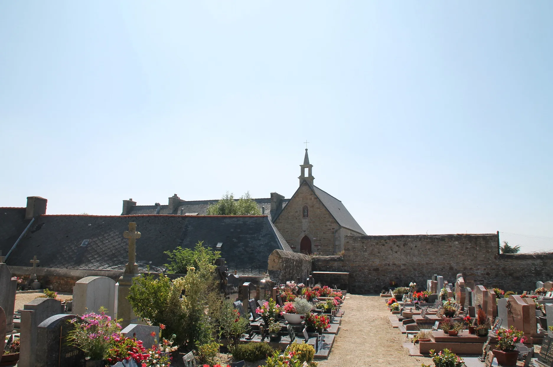 Photo showing: Cimetière et Chapelle St Nicolas