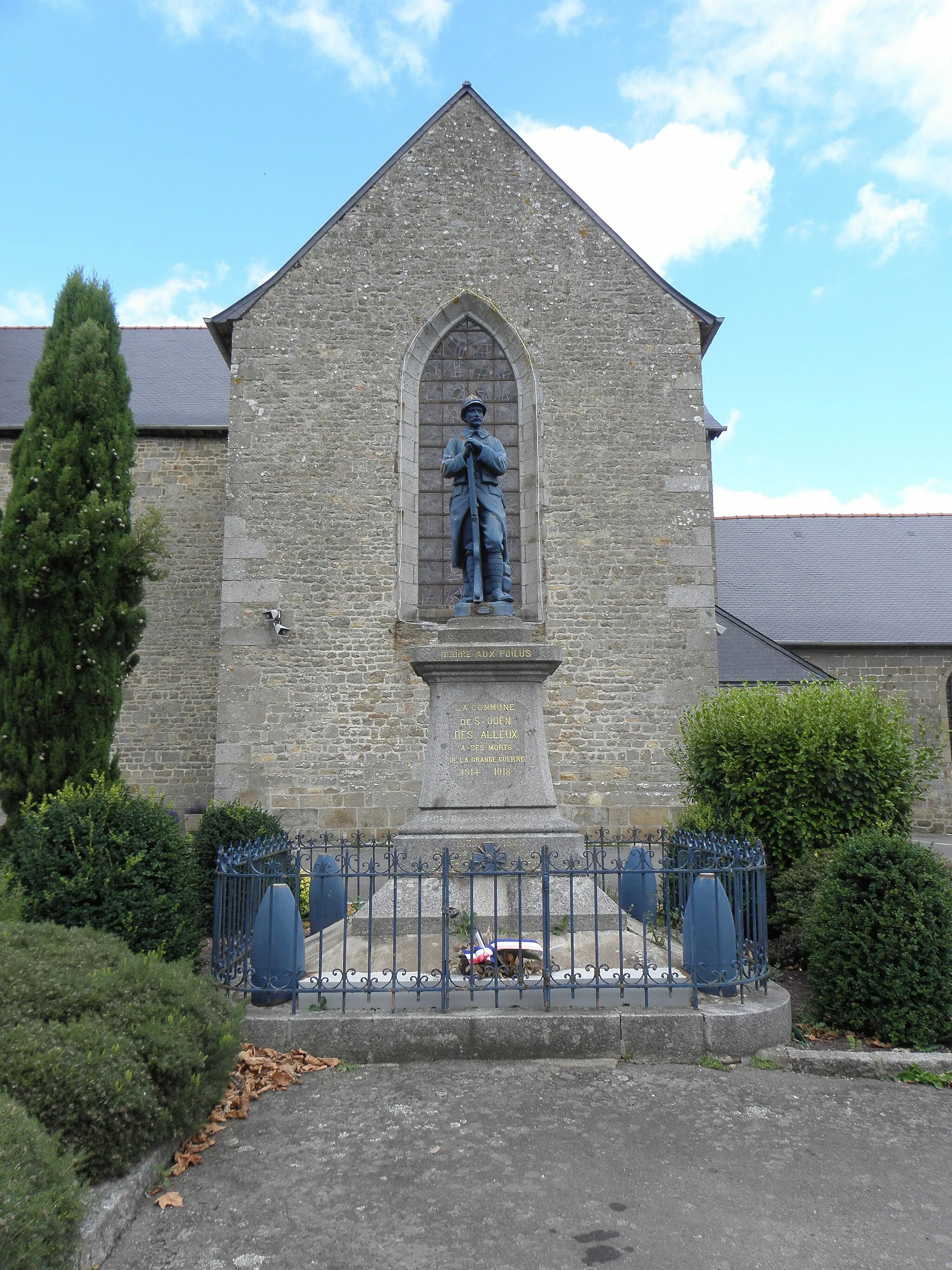 Photo showing: Église Saint-Ouen de Saint-Ouen-des-Alleux (35).