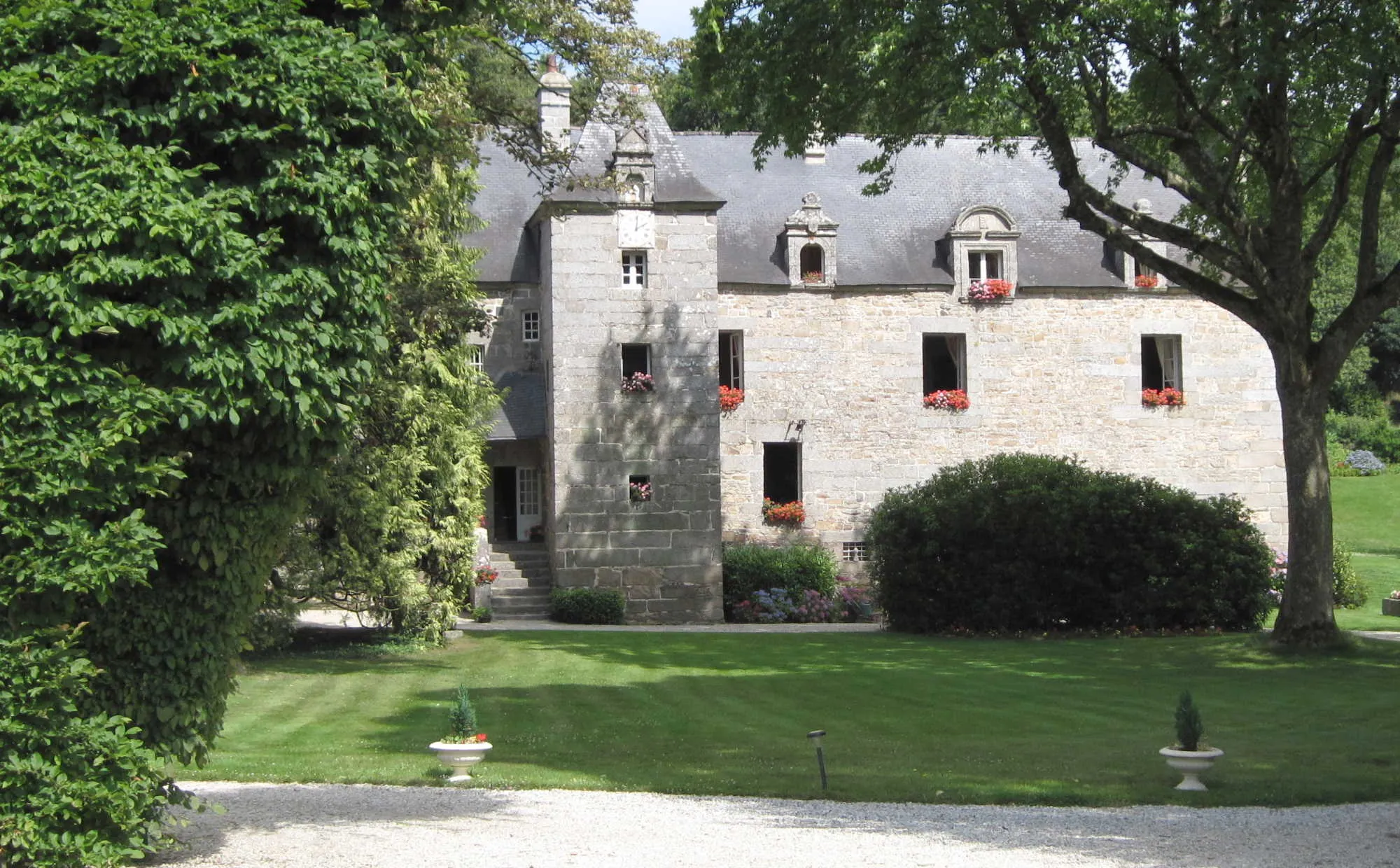 Photo showing: This building is indexed in the base Mérimée, a database of architectural heritage maintained by the French Ministry of Culture, under the reference IA00004286 .