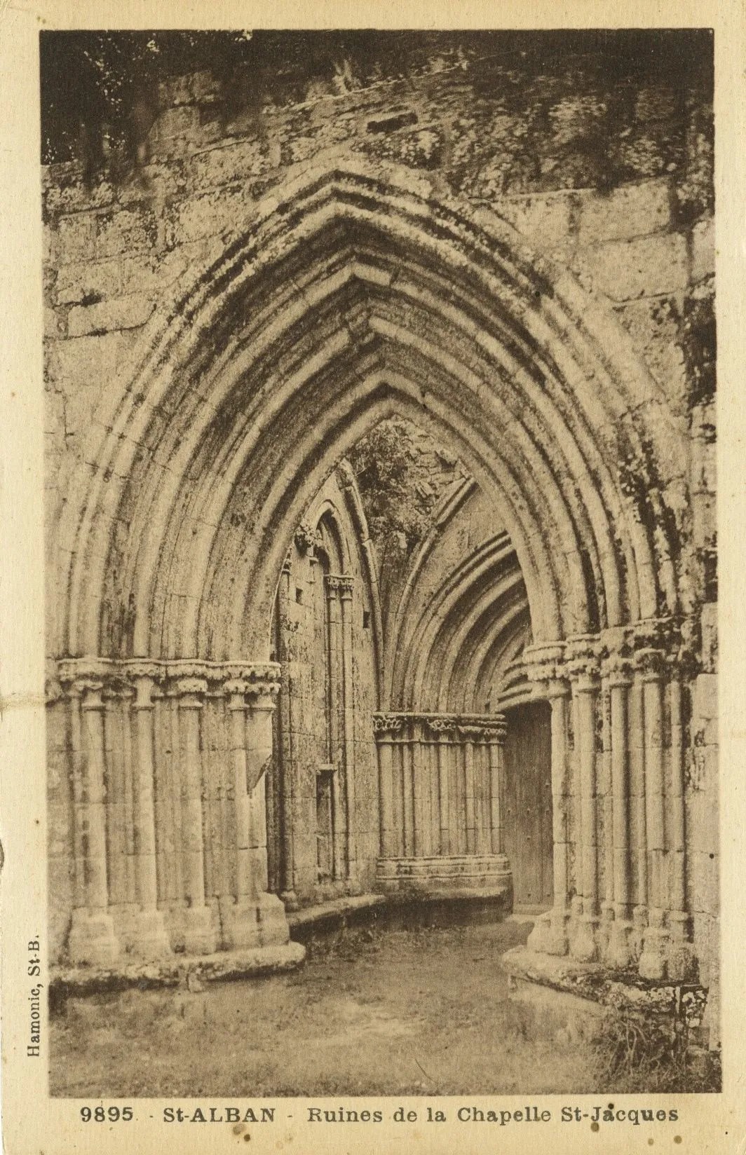 Photo showing: Ruines de la chapelle Saint-Jacques.