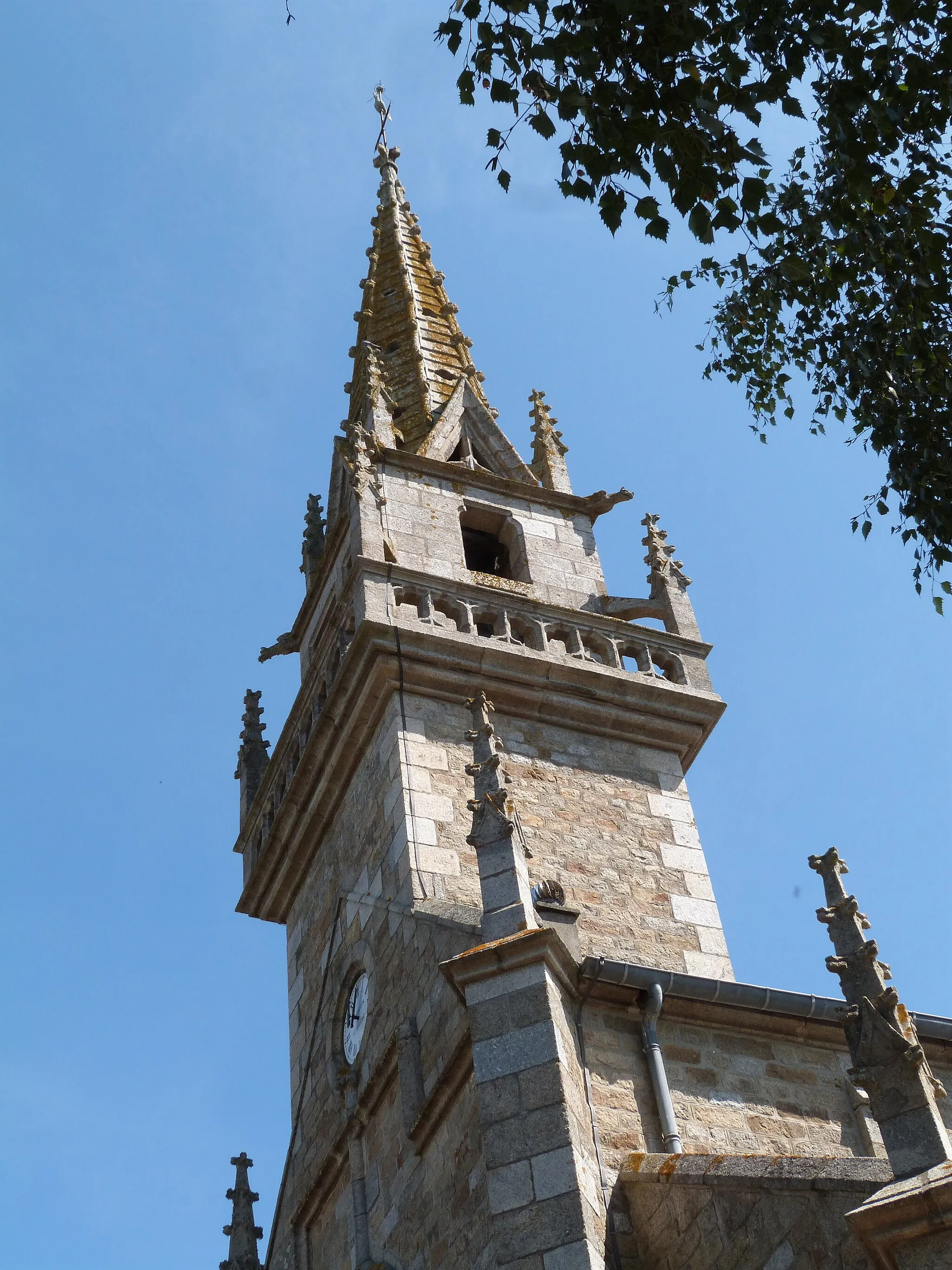 Photo showing: Clocher de l'église Saint-Jean-Baptiste de Coëtmieux