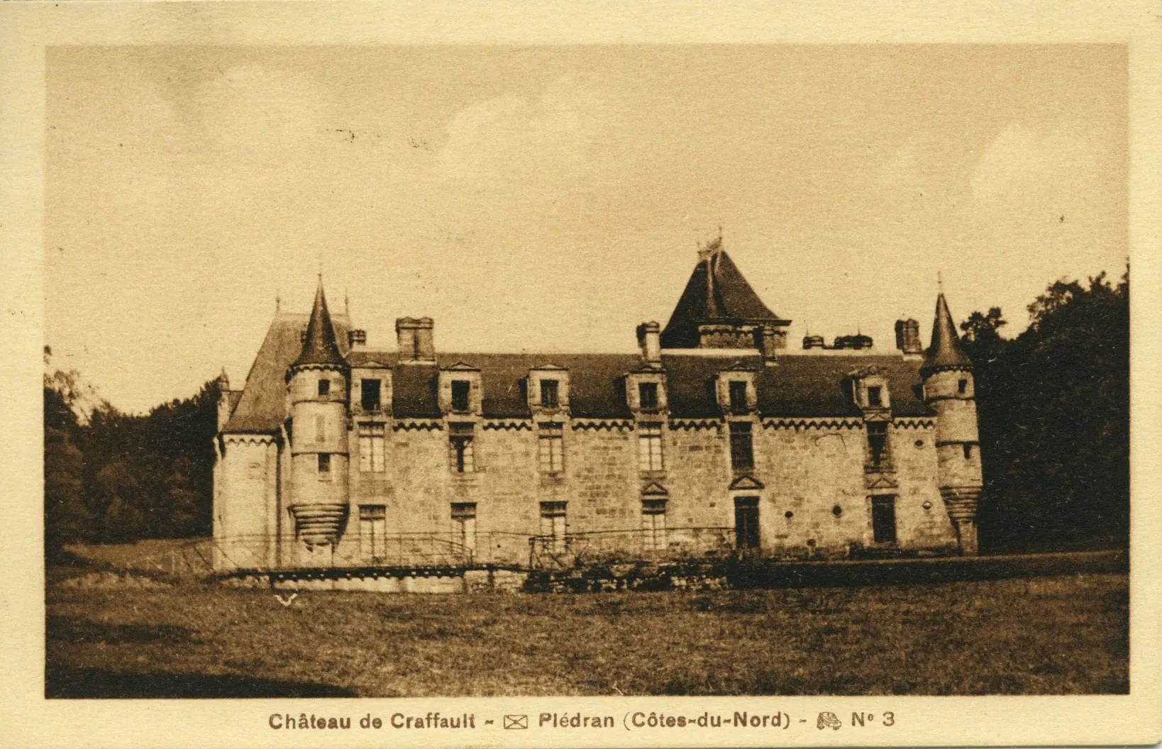 Photo showing: Château de Craffault.