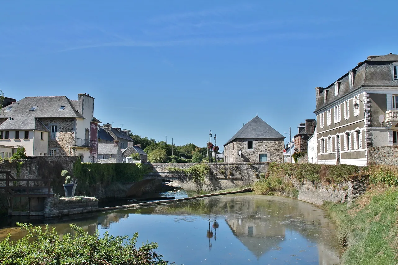 Photo showing: La Rivière