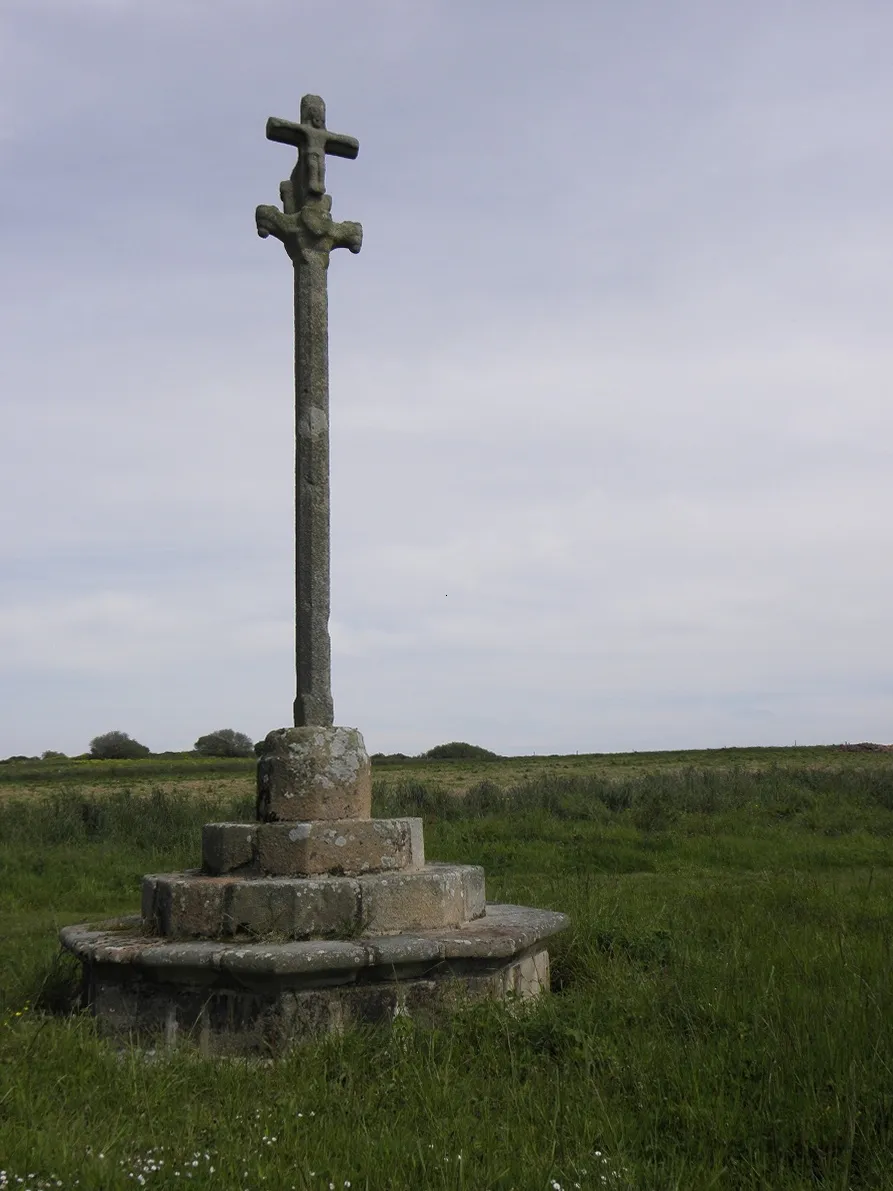 Photo showing: Croix de Saint-Fiacre  Lanmeur (29).