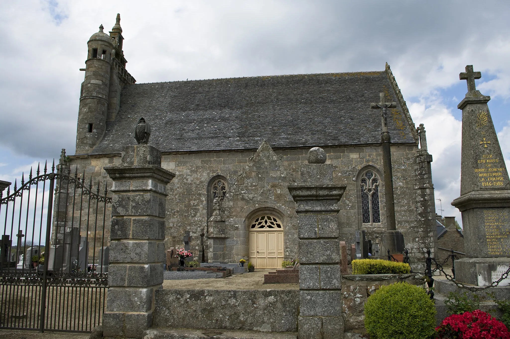 Photo showing: Chapelle Notre-Dame-de-Comfort est situé dans la commune de Berhet, dans le département français des Côtes d'Armor