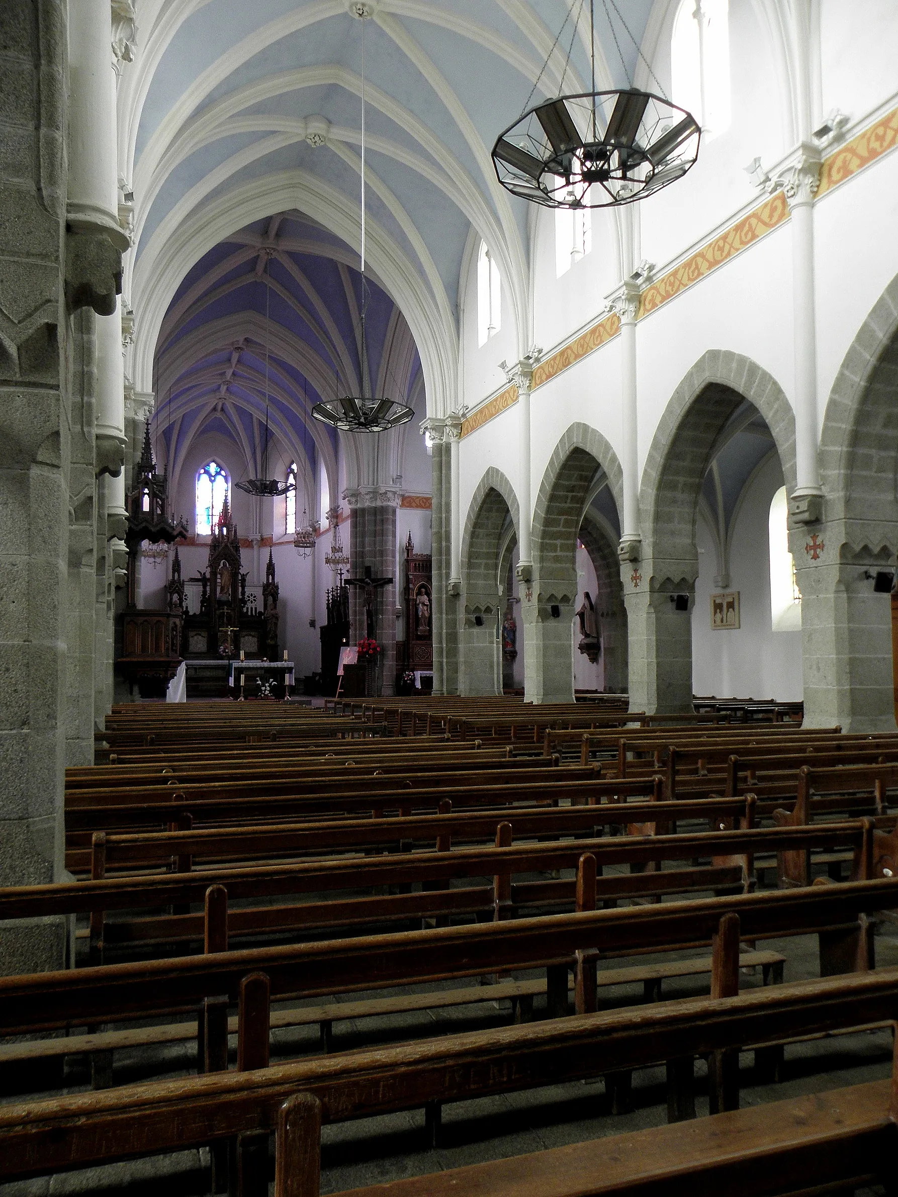 Photo showing: Église Saint-Georges de Saint-Georges-de-Reintembault (35). La nef.