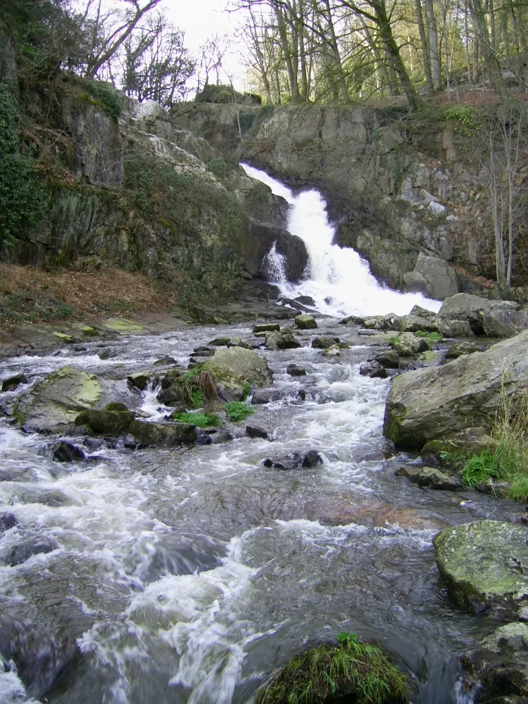 Photo showing: Grande cascade de Mortain, entre Mortain et Le Neufbourg, La Manche, Normandie, France