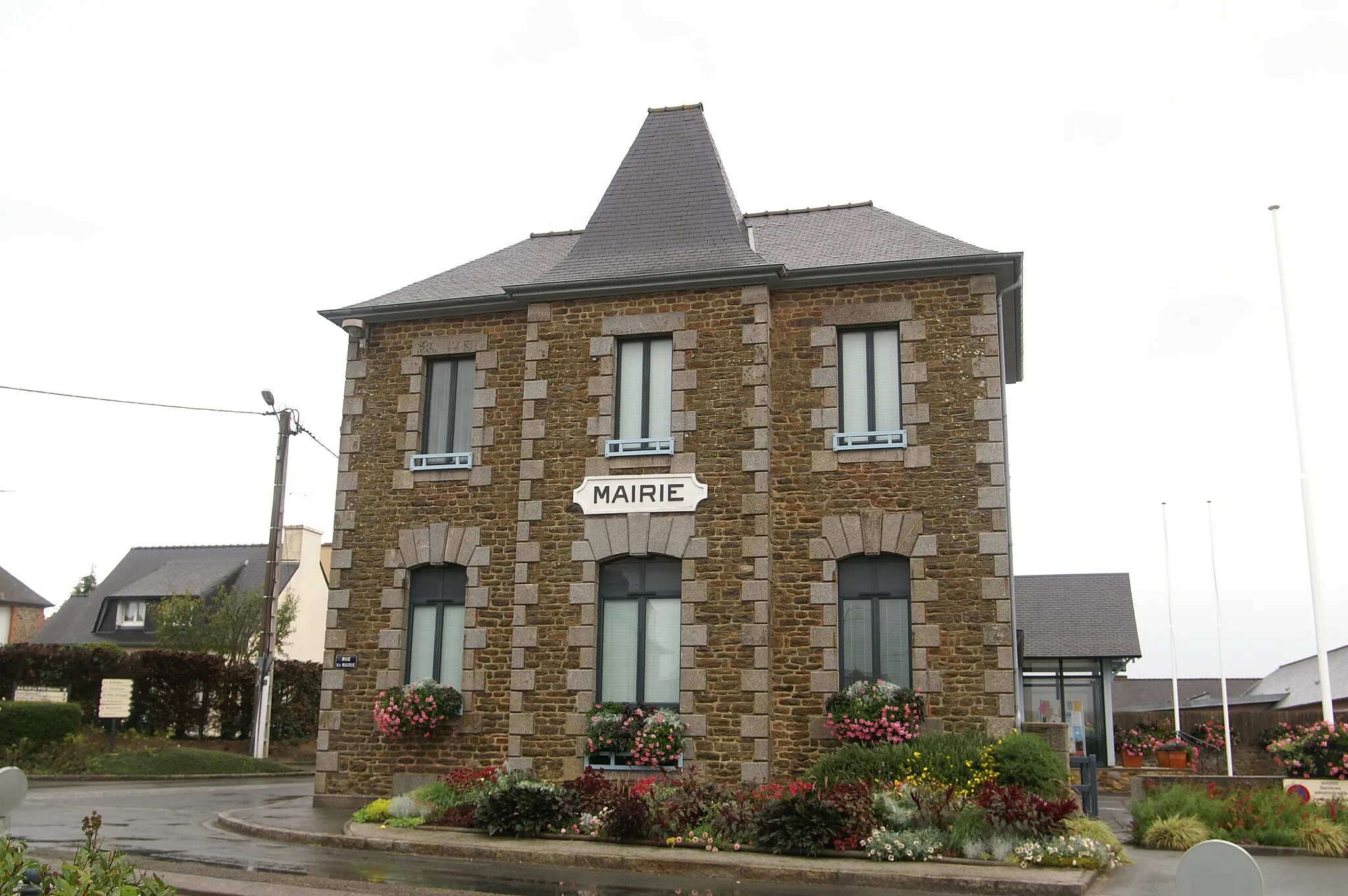 Photo showing: La mairie de Lancieux.