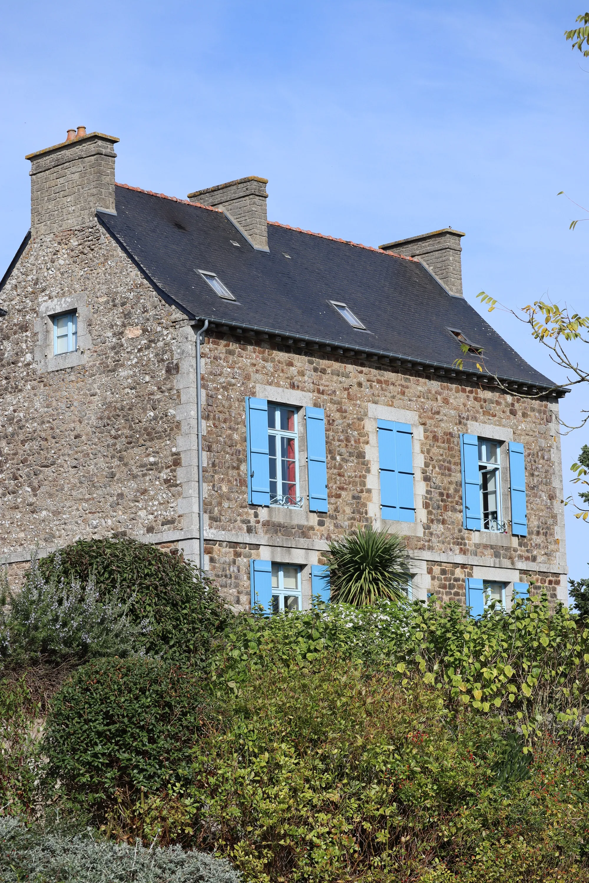 Photo showing: Ancien presbytère de Miniac-sous-Bécherel (Ille-et-Vilaine).