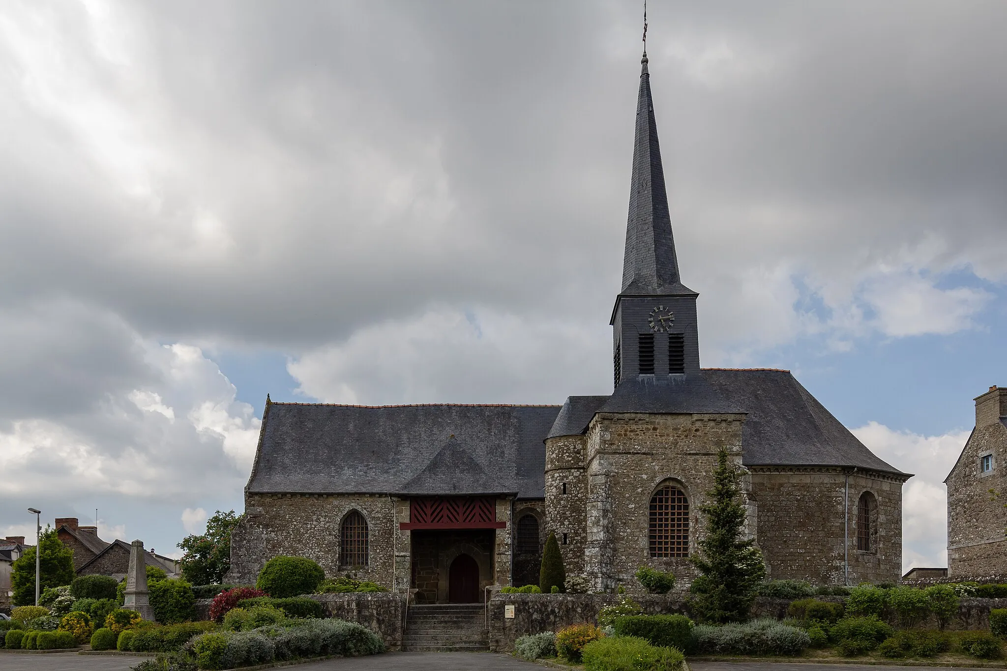 Photo showing: Église Saint-Pierre de Miniac-sous-Bécherel (France).