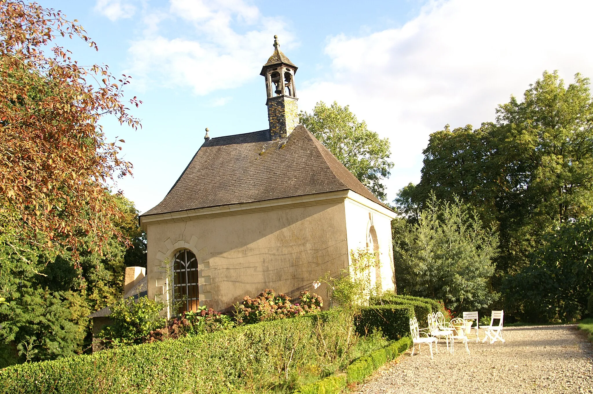 Photo showing: Chapelle du château du Bois-Glaume à Poligné.