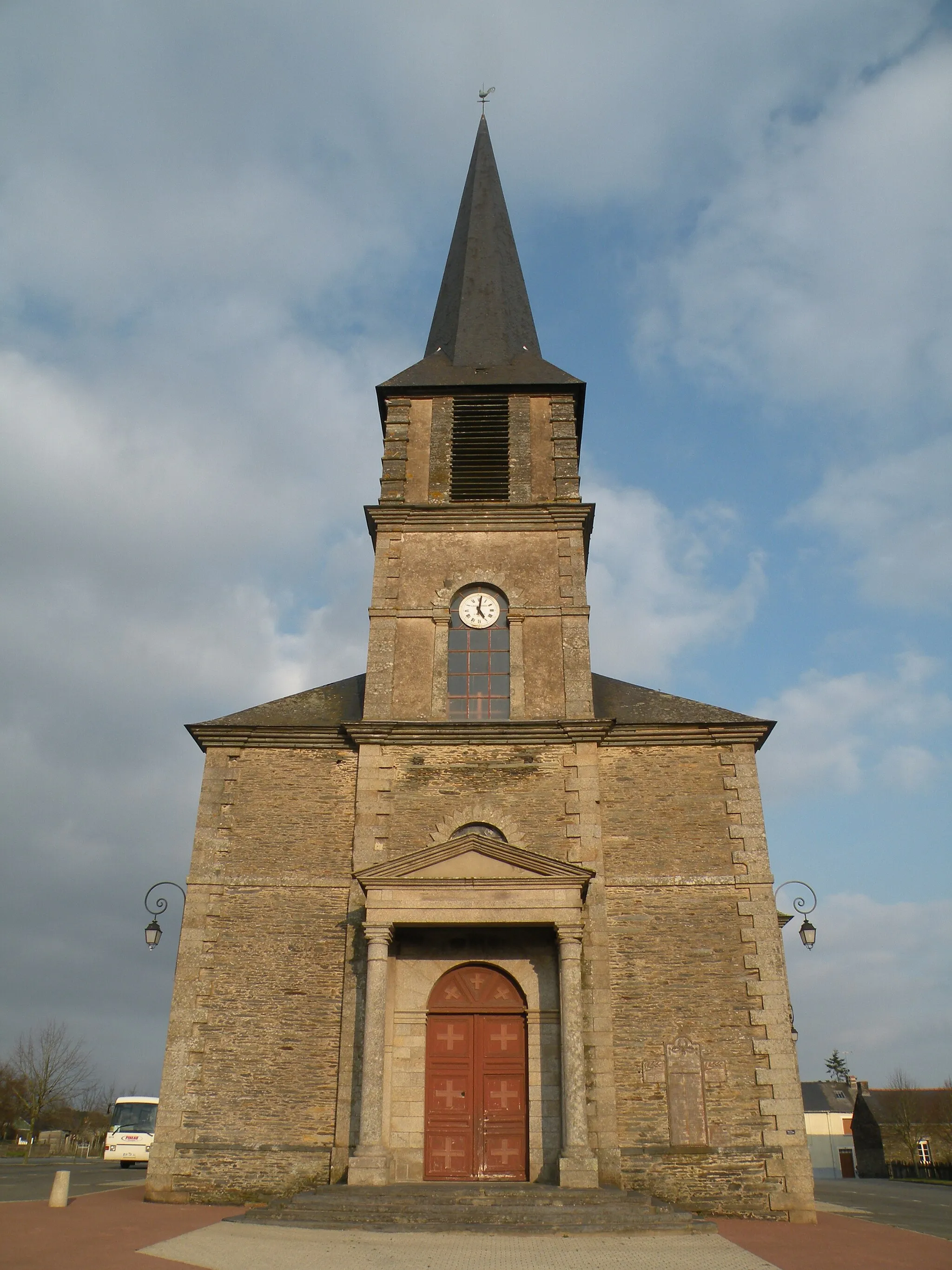 Photo showing: Church of Sainte-Anne-sur-Vilaine.