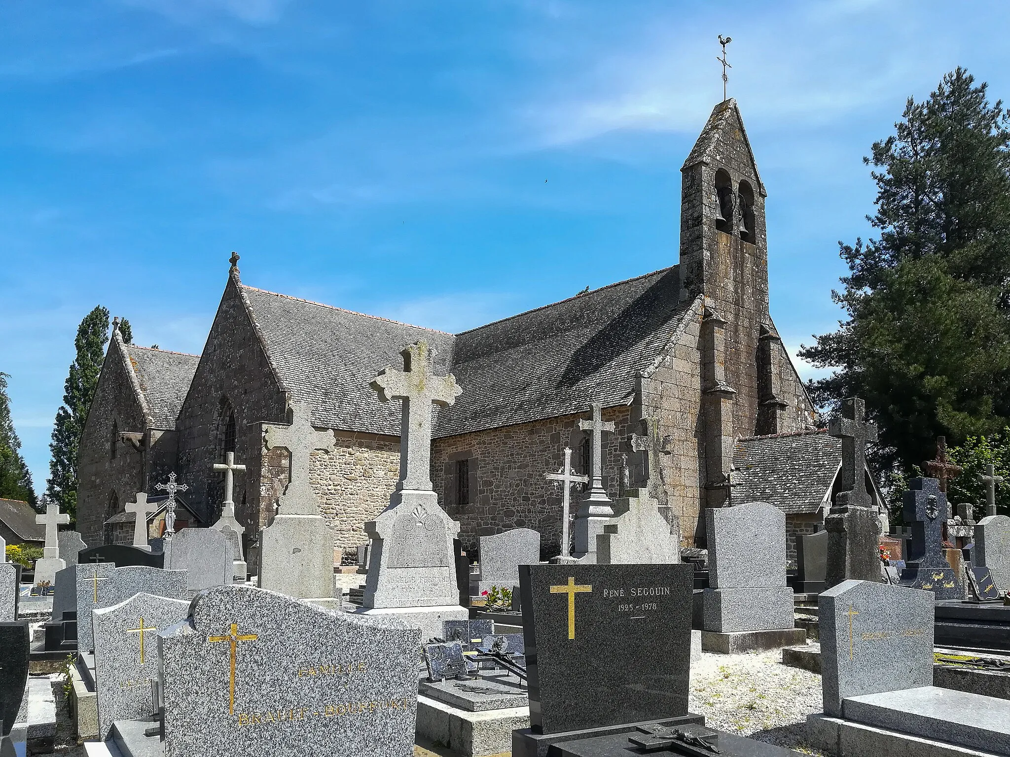 Photo showing: L'église Saint-Martin de Villamée et son cimetière.