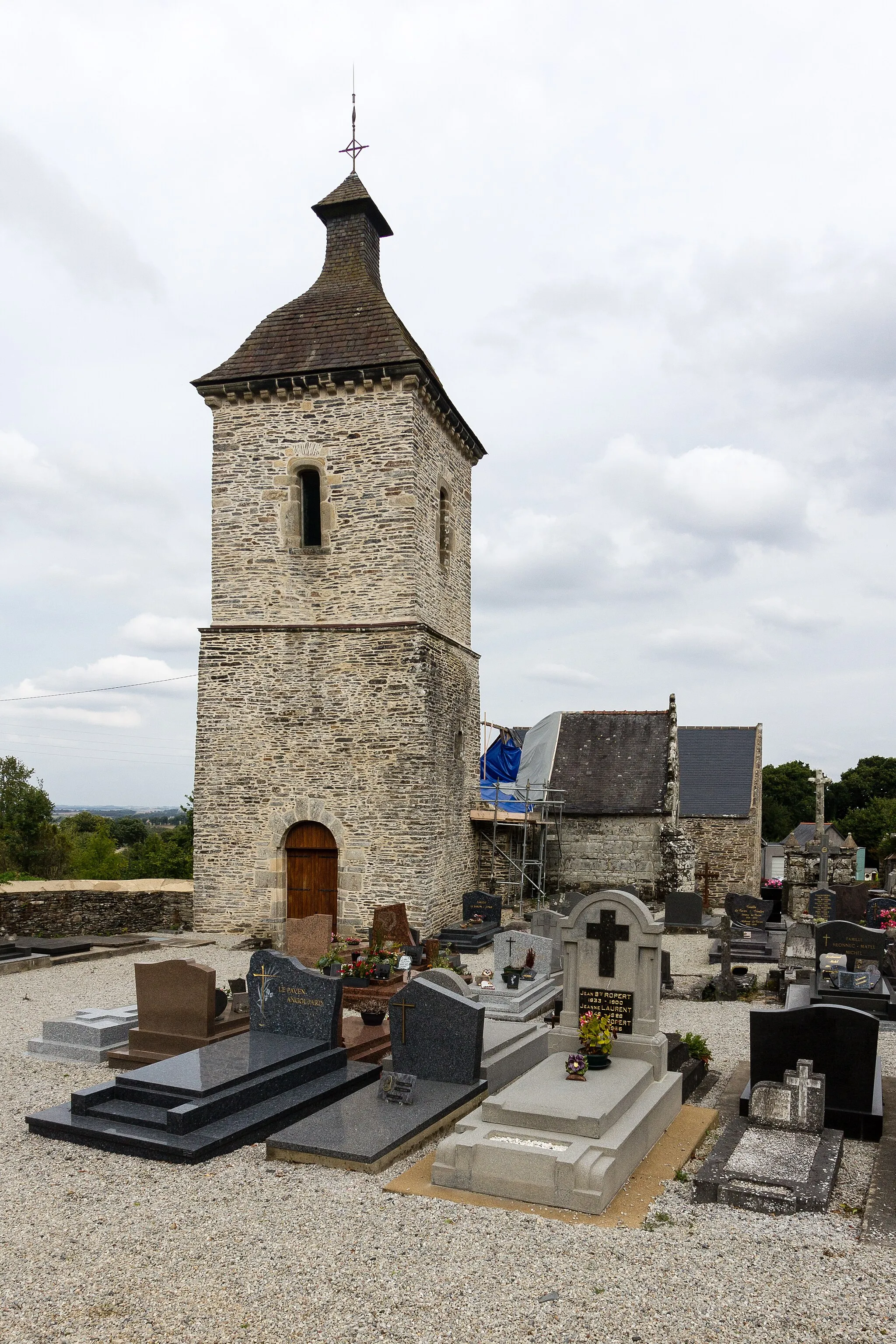 Photo showing: Clocher de la chapelle Notre-Dame (Rosquelfen, Laniscat, France).