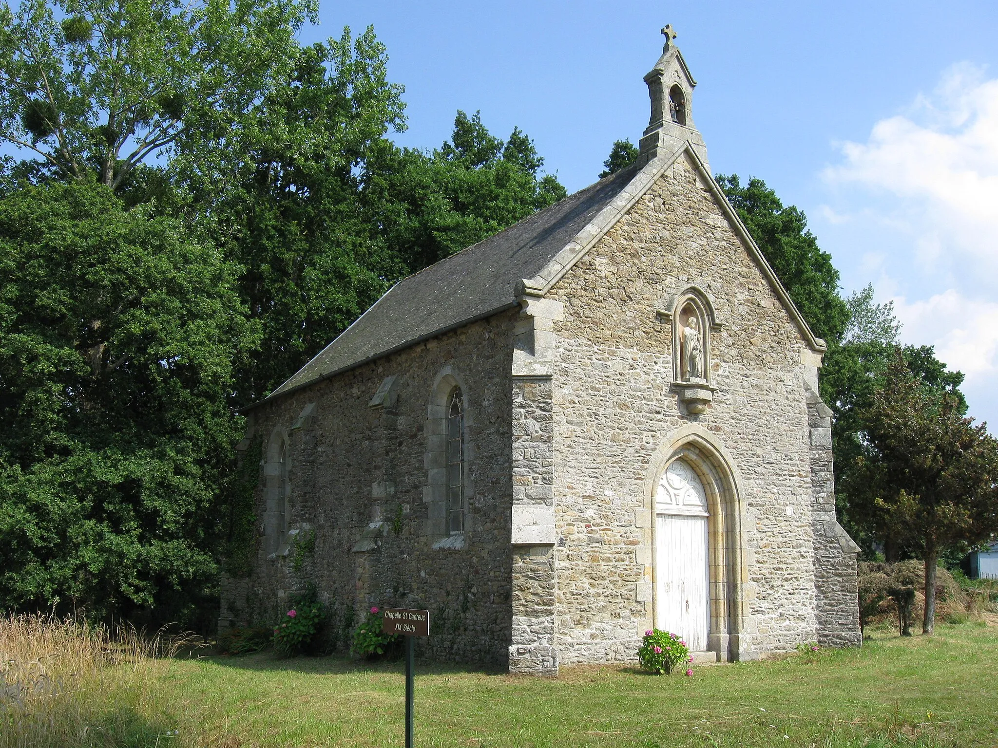 Photo showing: Chapelle Saint-Cadreuc, commune de Ploubalay. (Côtes-d'Armor, région Bretagne).
