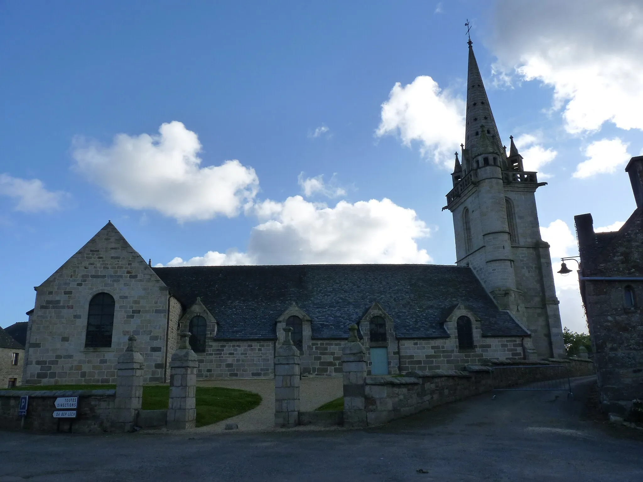 Photo showing: This building is indexed in the base Mérimée, a database of architectural heritage maintained by the French Ministry of Culture, under the reference PA00089528 .