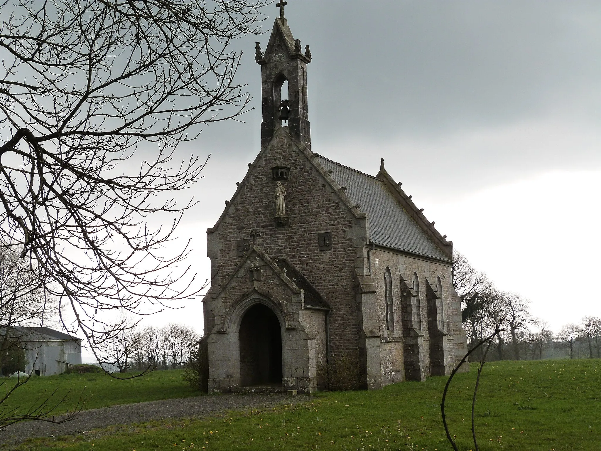 Photo showing: Chapelle Saint-Louis à Saint-Gilles-du-Mené, située précisément au lieu-dit La Hutte-à-l'Anguille (Côtes-d'Armor)