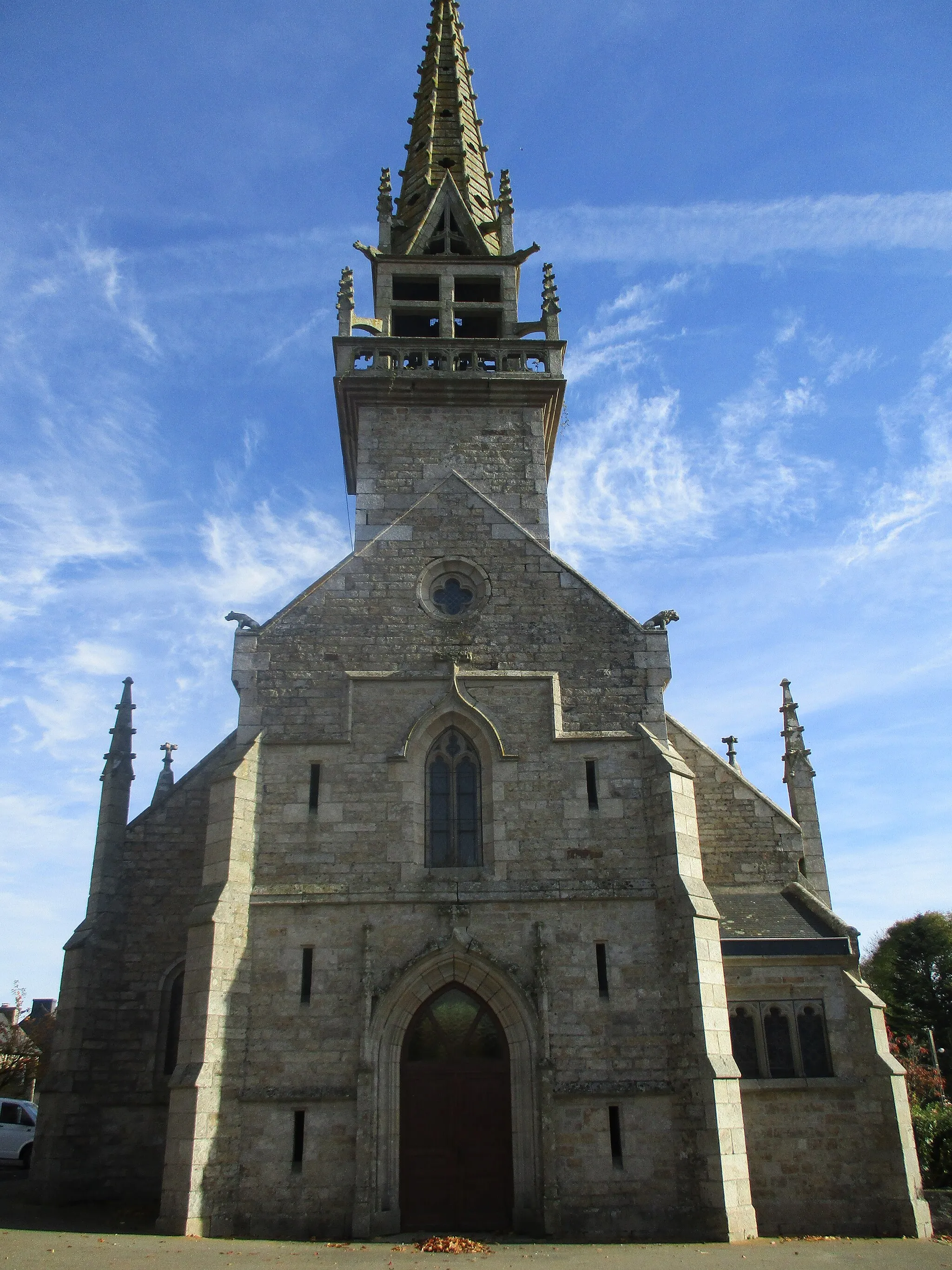 Photo showing: L'église Notre-Dame-de-Pitié de Trébrivan