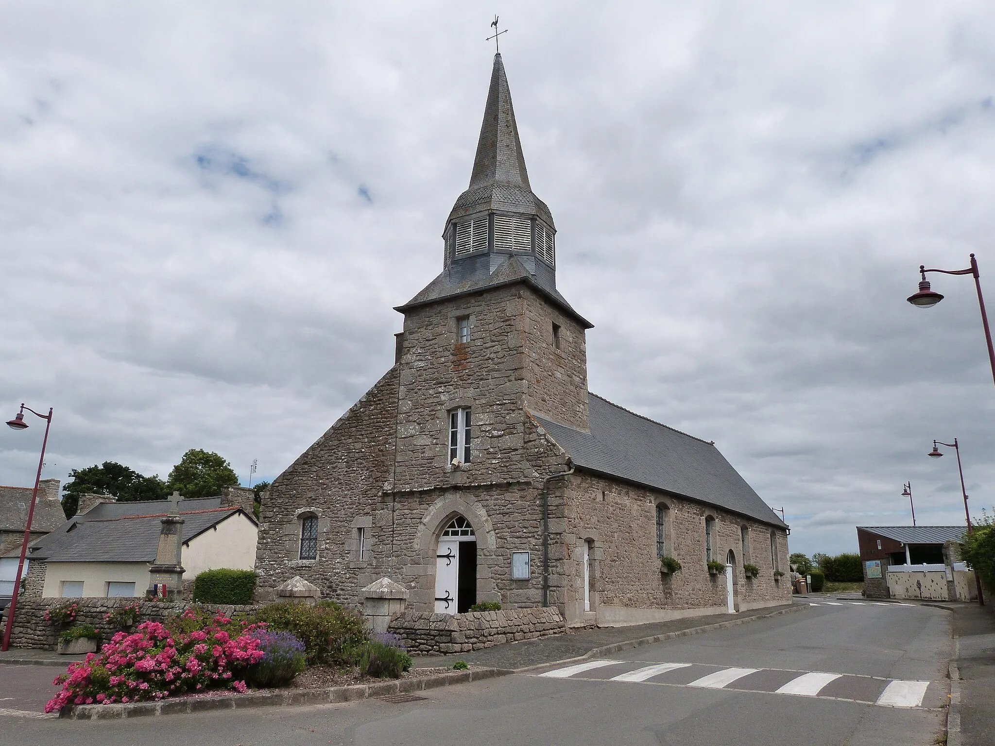 Photo showing: Eglise Notre-Dame à Saint-Trimoël