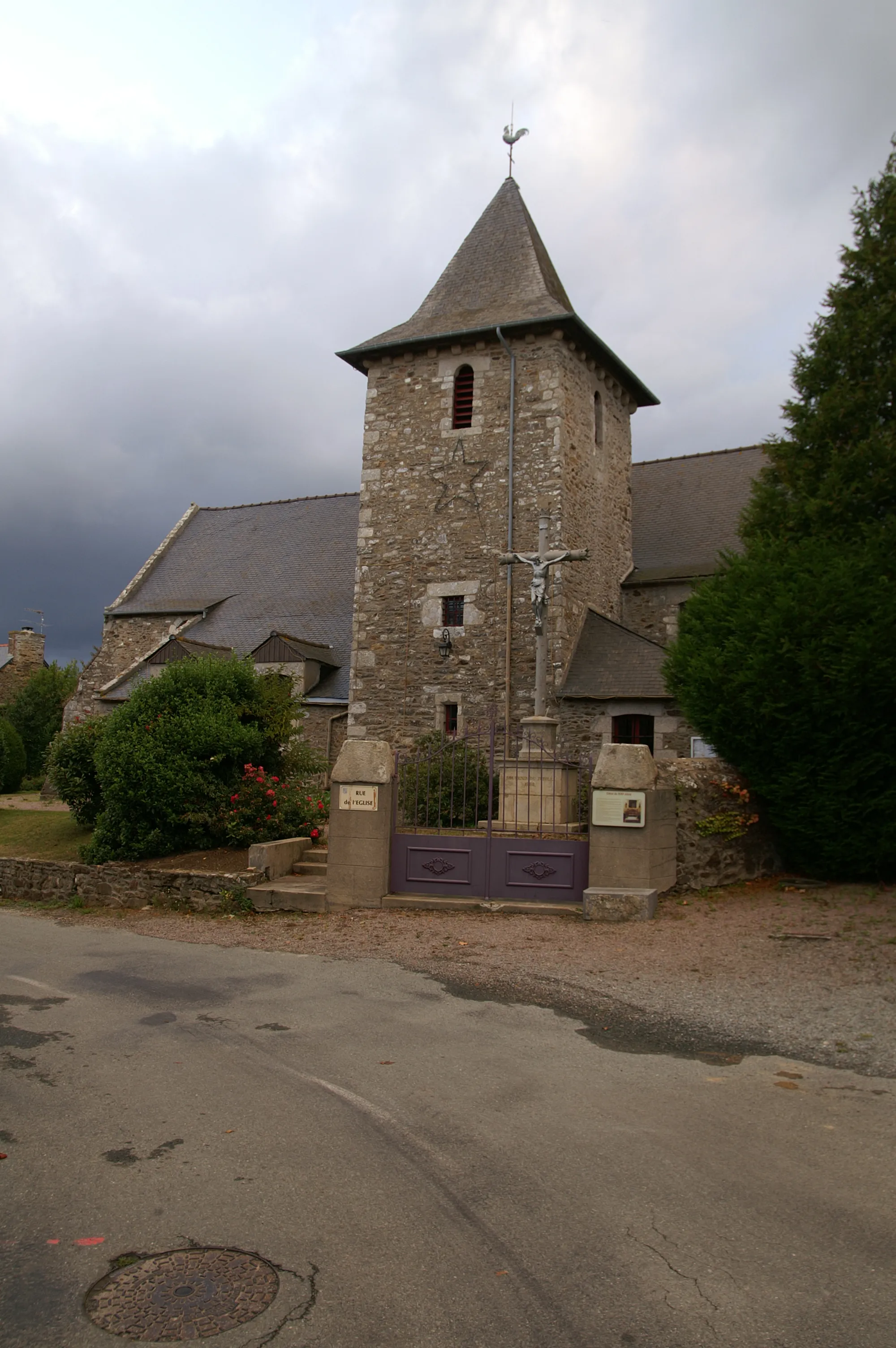 Photo showing: Église Saint-Laurent de Tréméreuc.