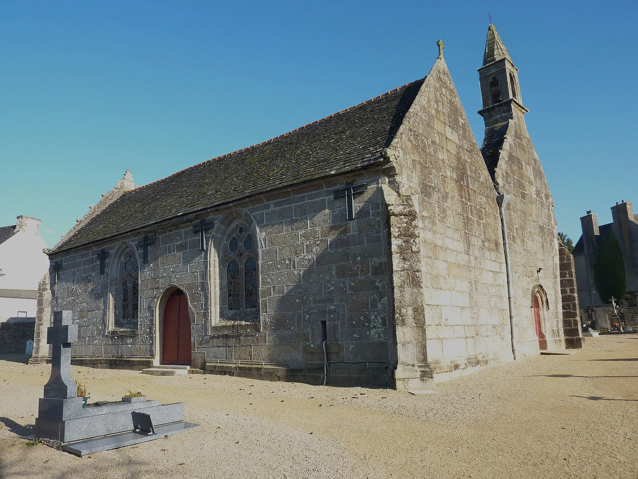 Photo showing: Loc-Eguiner-Saint-Thégonnec : l'église paroissiale au sein de l'enclos paroissial