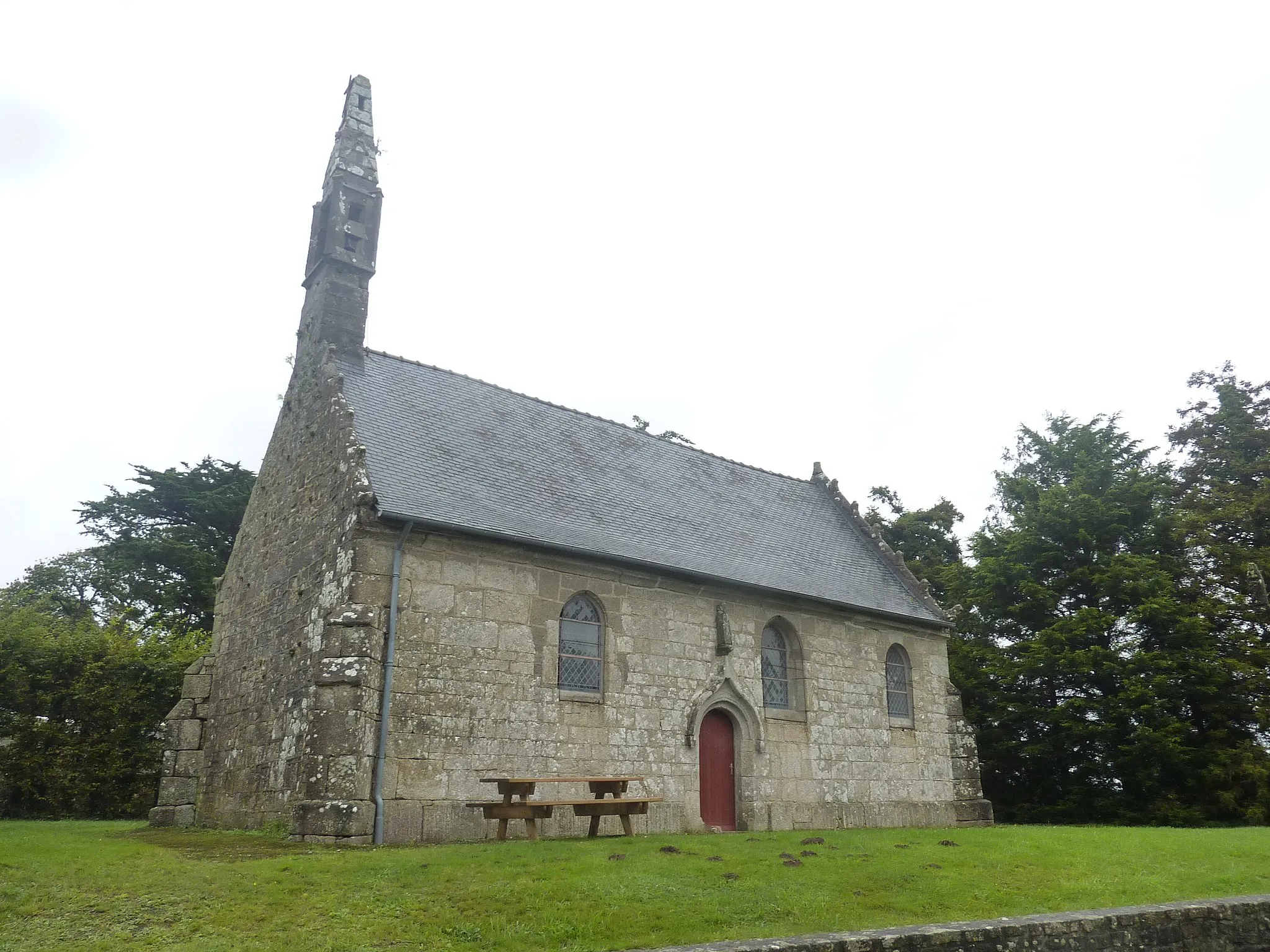 Photo showing: Saint-Thonan : la chapelle Saint-Herbot (elle date du XVIe siècle)
