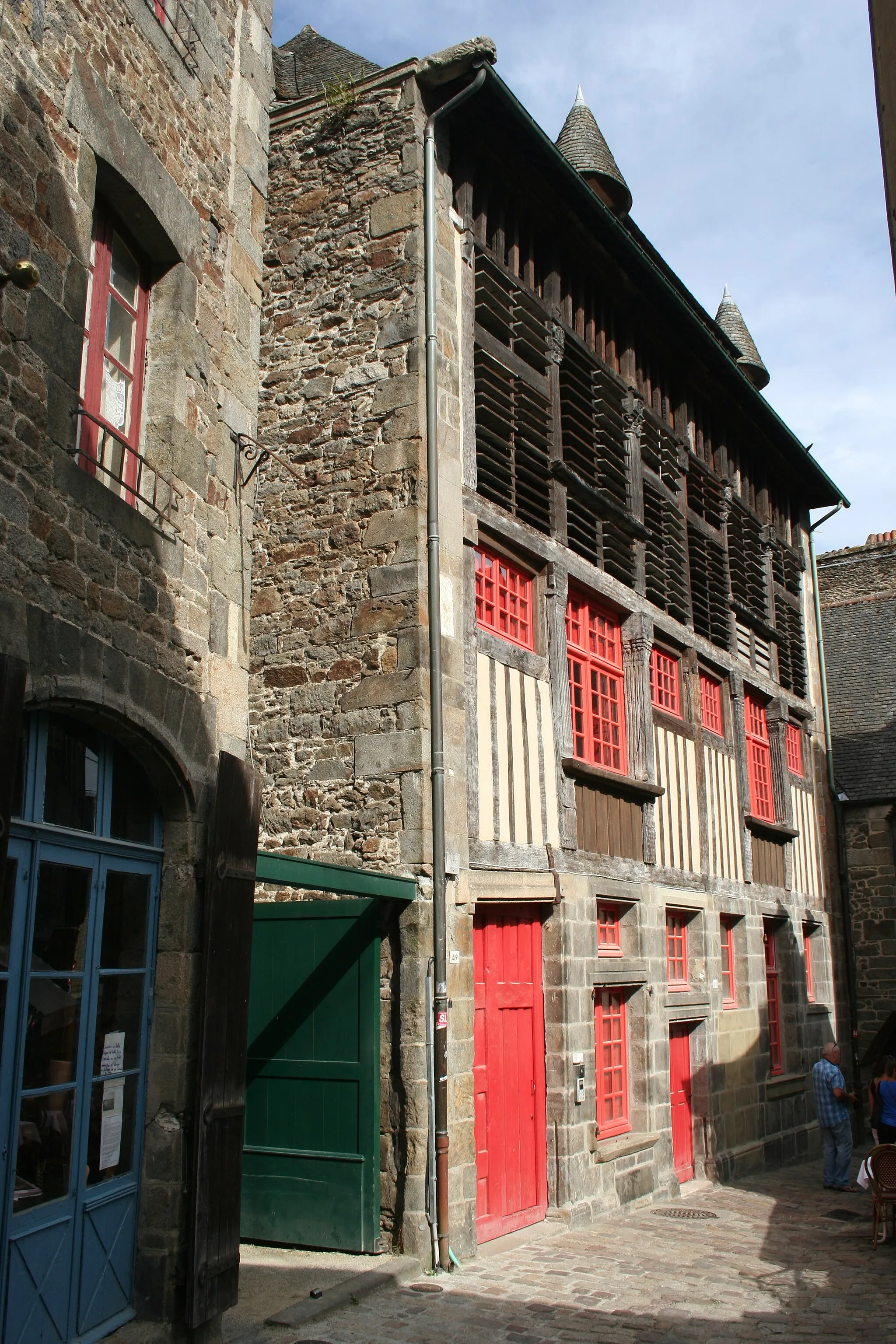 Photo showing: This building is indexed in the base Mérimée, a database of architectural heritage maintained by the French Ministry of Culture, under the reference PA00089128 .