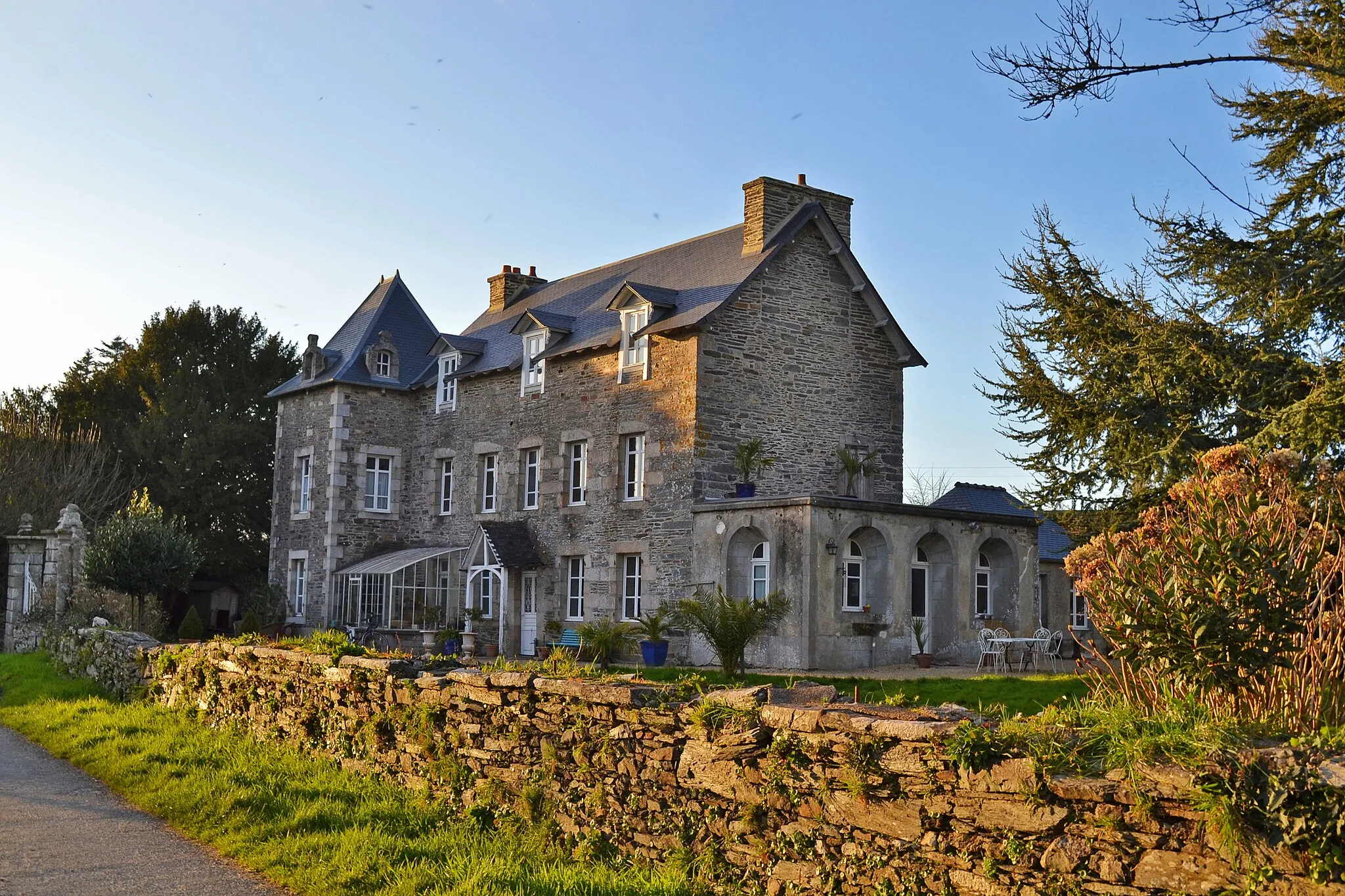 Photo showing: Le manoir de Kerveguen (xviiie siècle) à Sainte-Sève (Finistère).