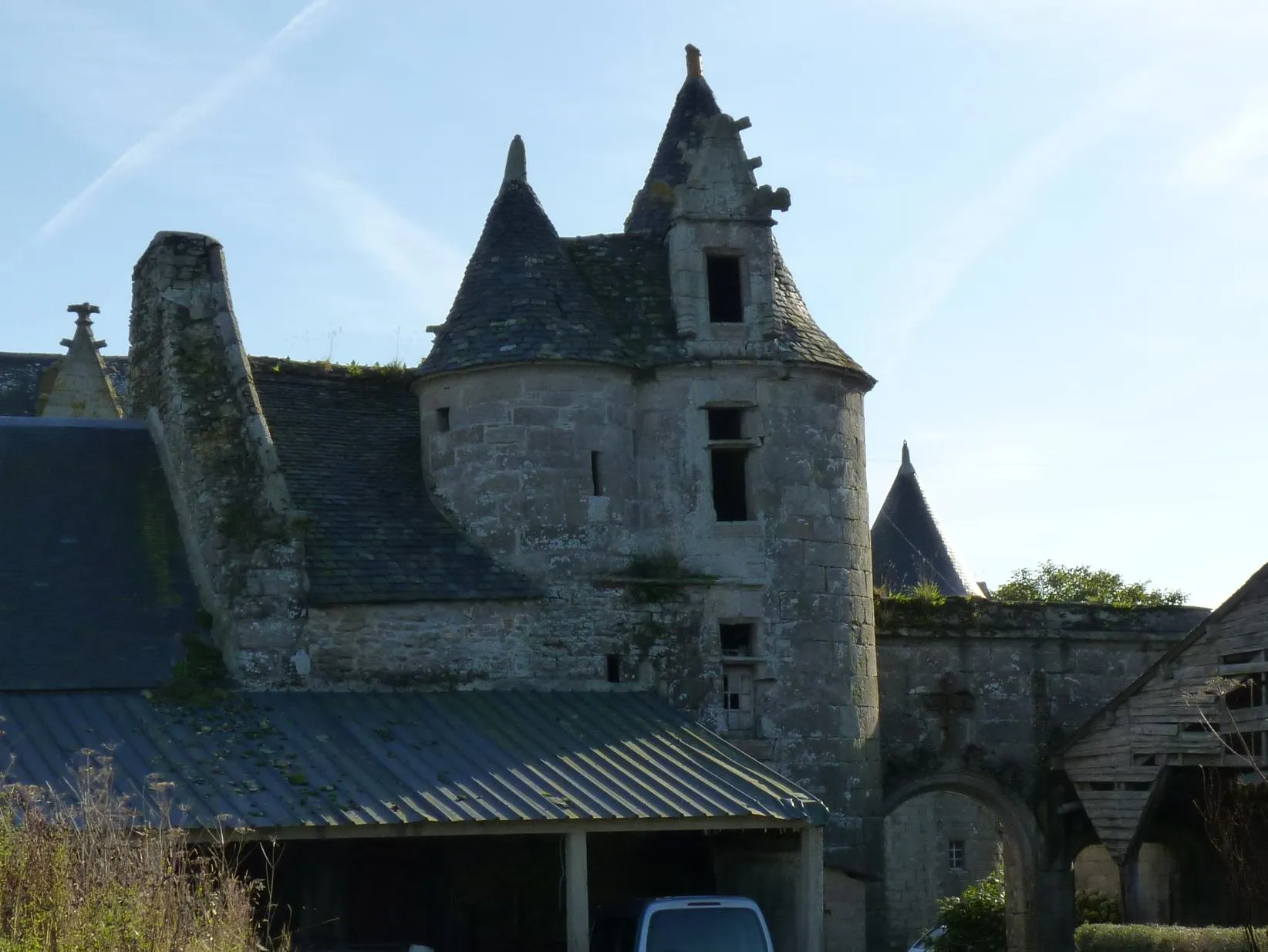 Photo showing: Château du 15ème siècle transformé en ferme