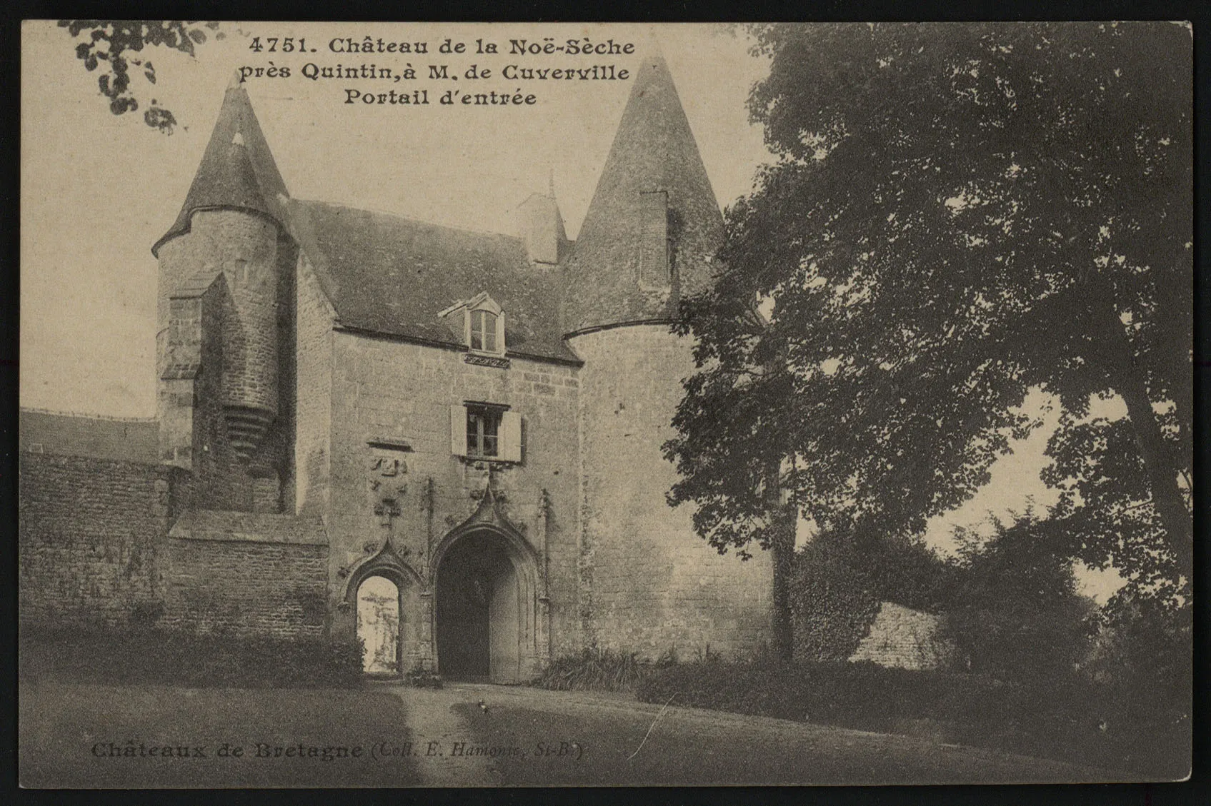 Photo showing: Château de la Noë-Sèche près Quintin, à M. de Cuverville. portail d'entrée.