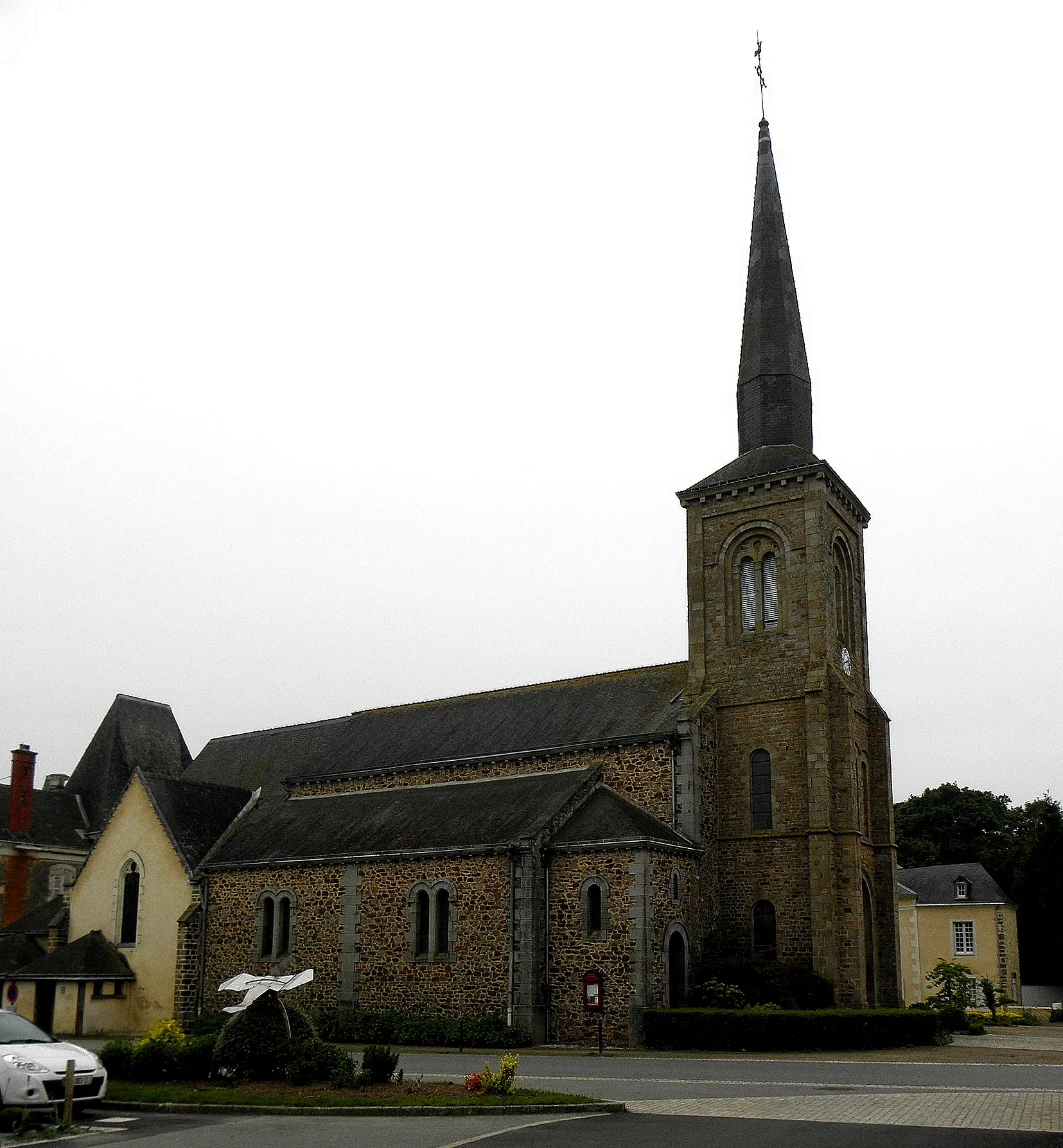 Photo showing: Église Saint-Paterne de Saint-Poix (53).