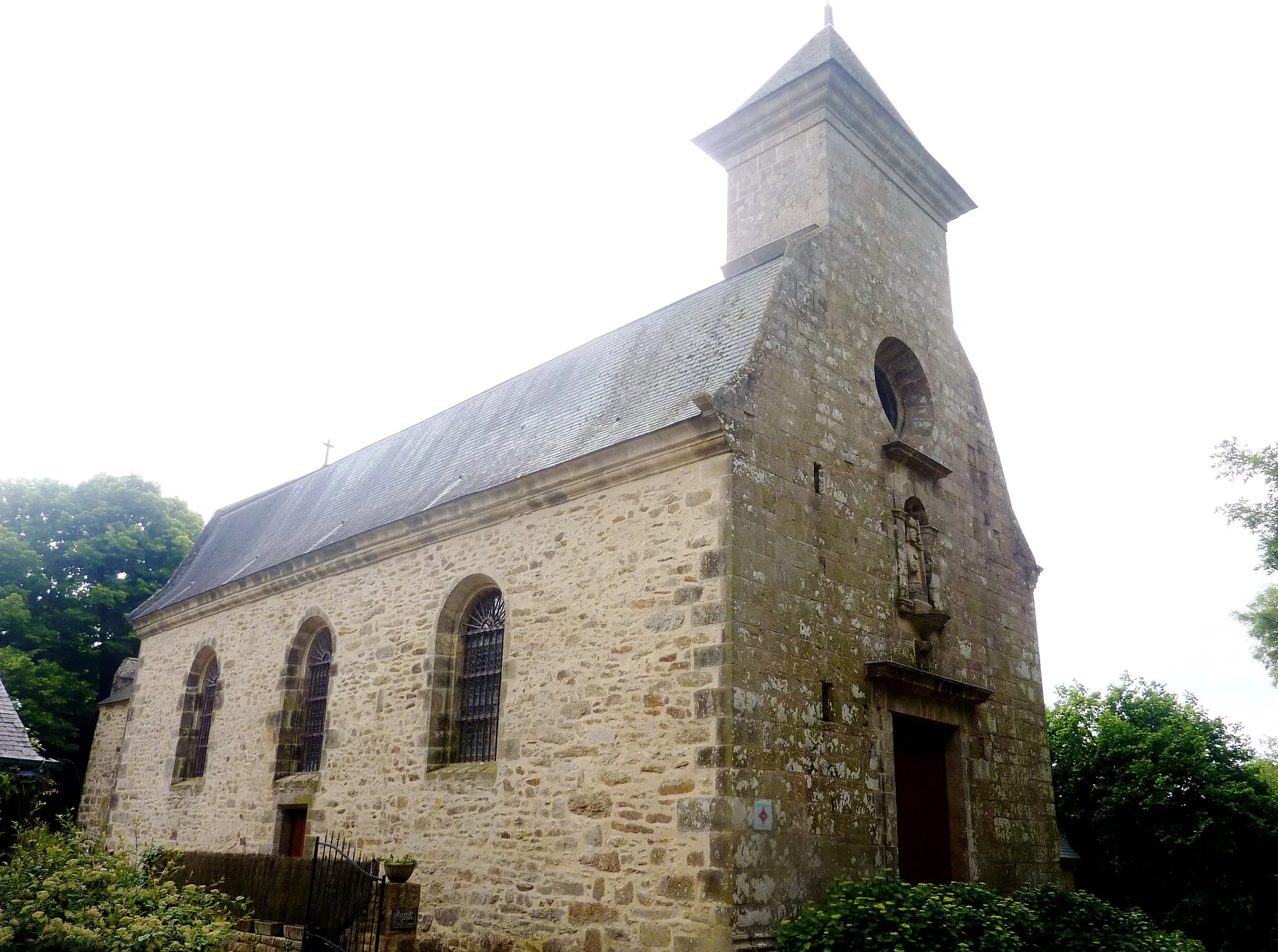 Photo showing: Chapelle Saint-Quirin de Brech ː vue extérieure d'ensemble.