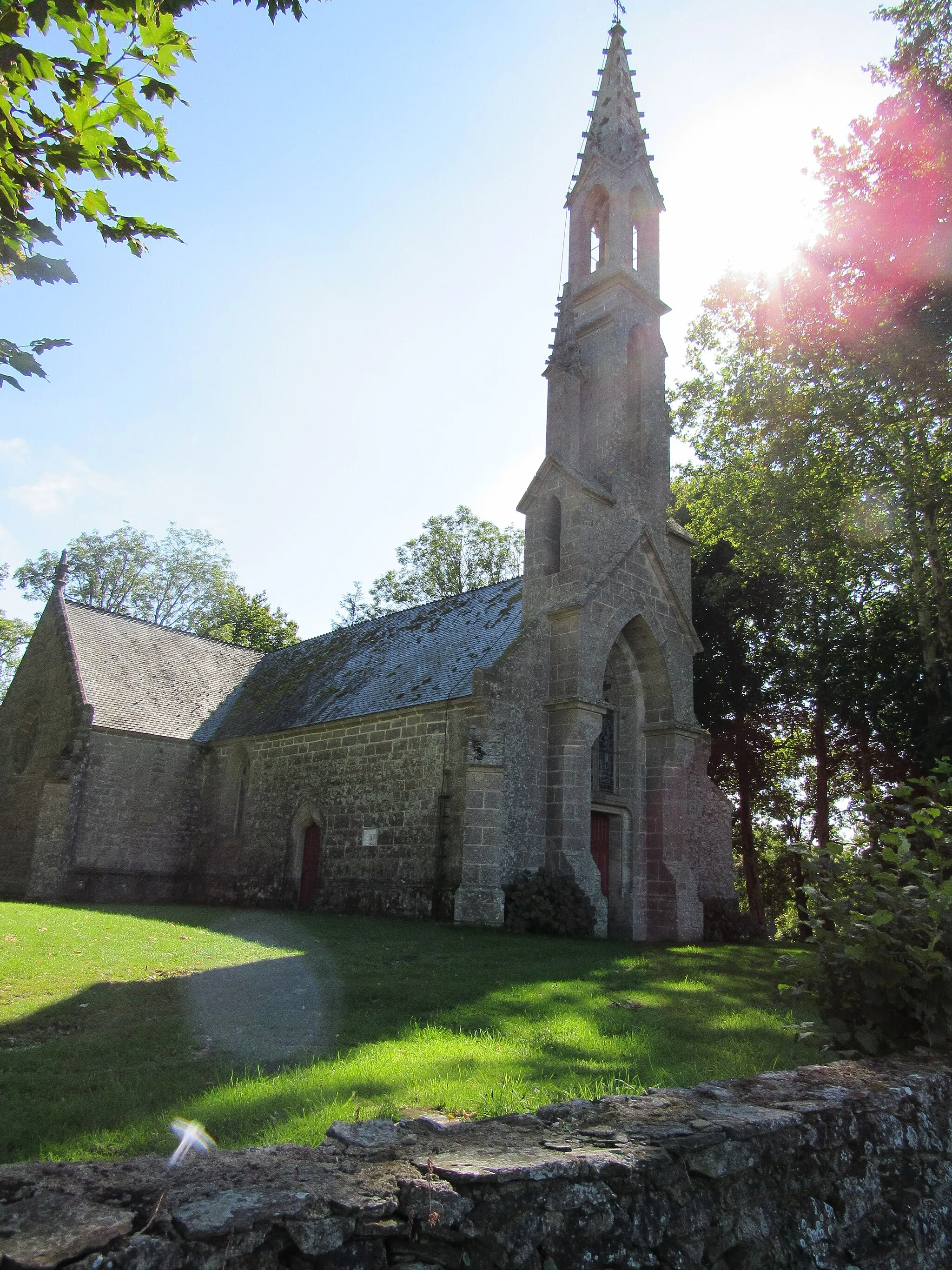Photo showing: Chapelle Saint Michel du Sourn.