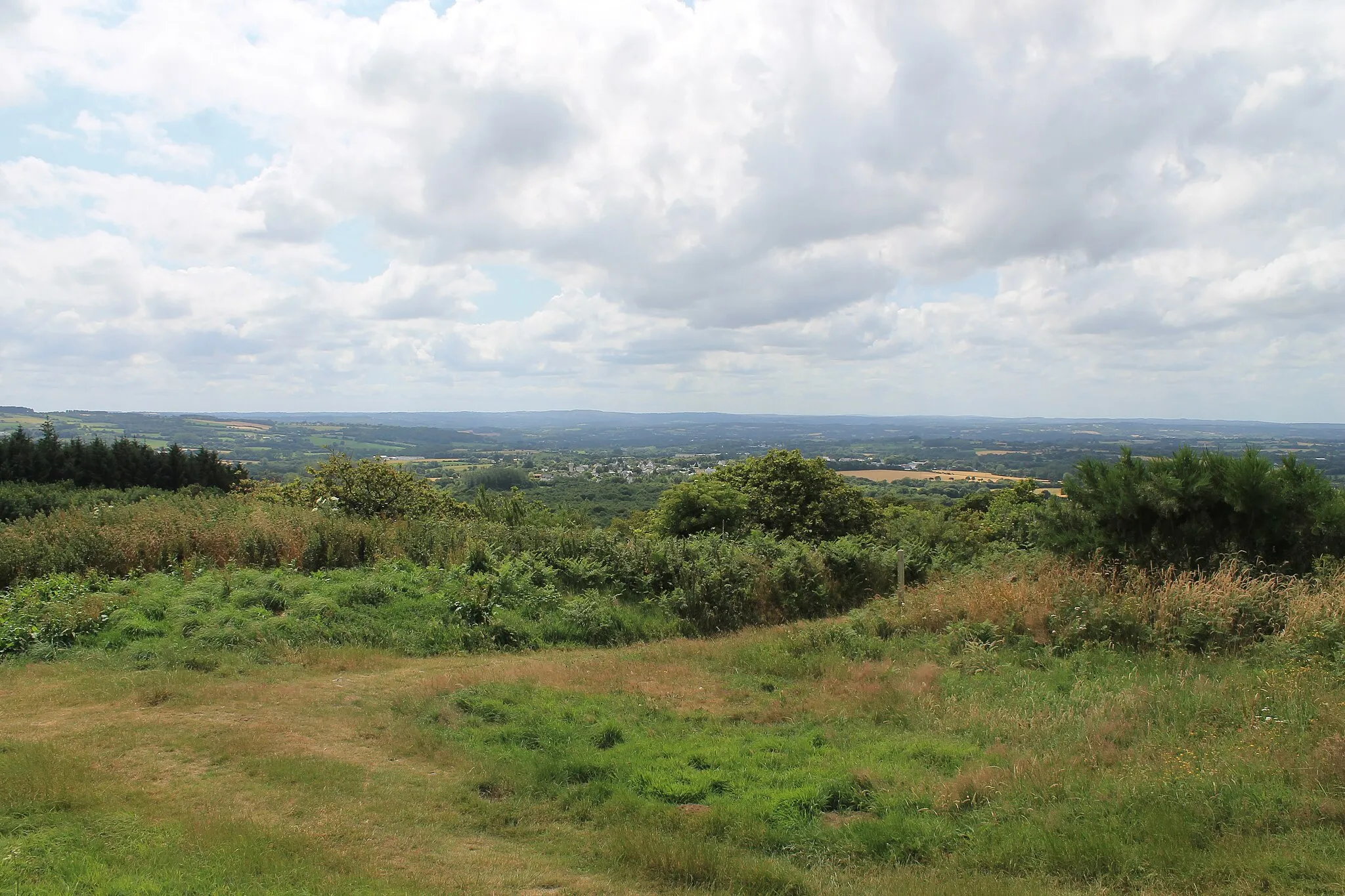 Photo showing: Pédernec - Vue depuis le Ménez Bré