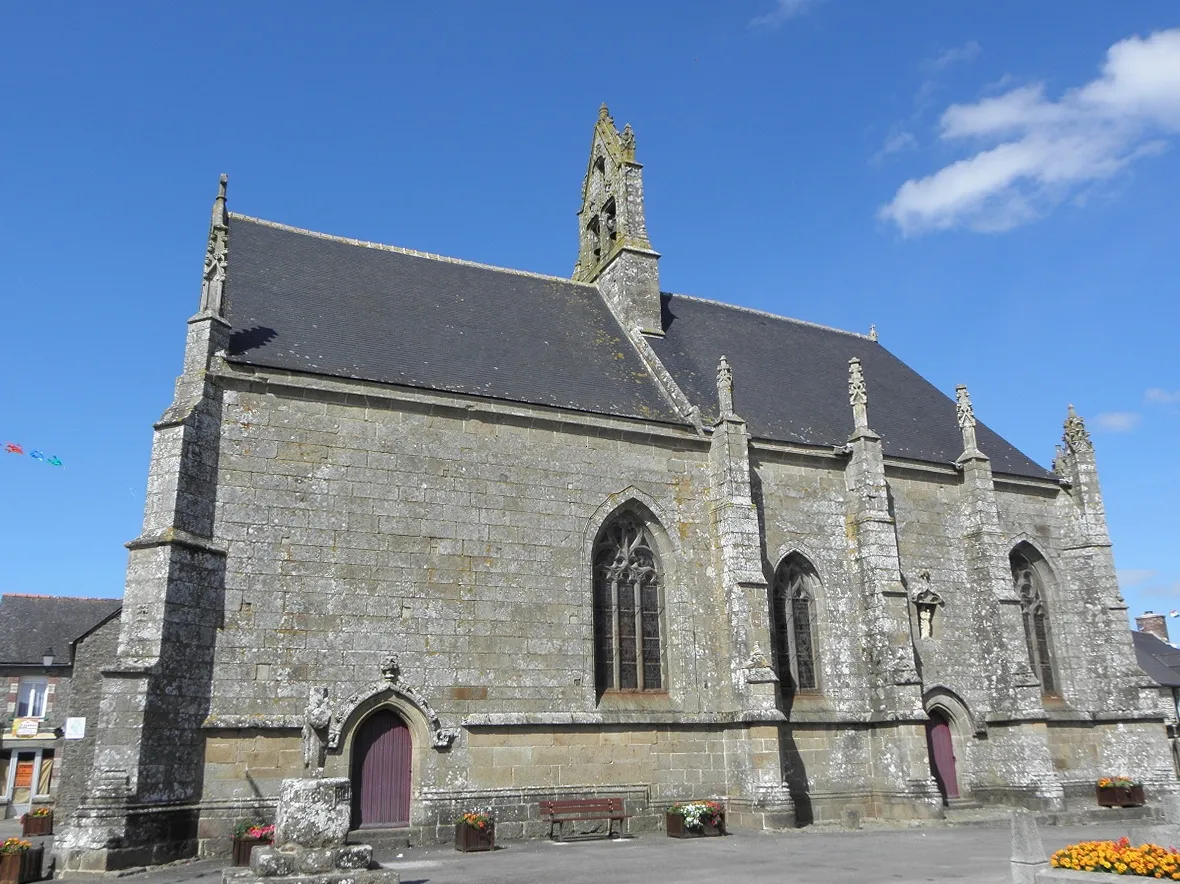 Photo showing: Façade méridionale de l'église Notre-Dame-de-Toutes-Joies à Broualan (35).