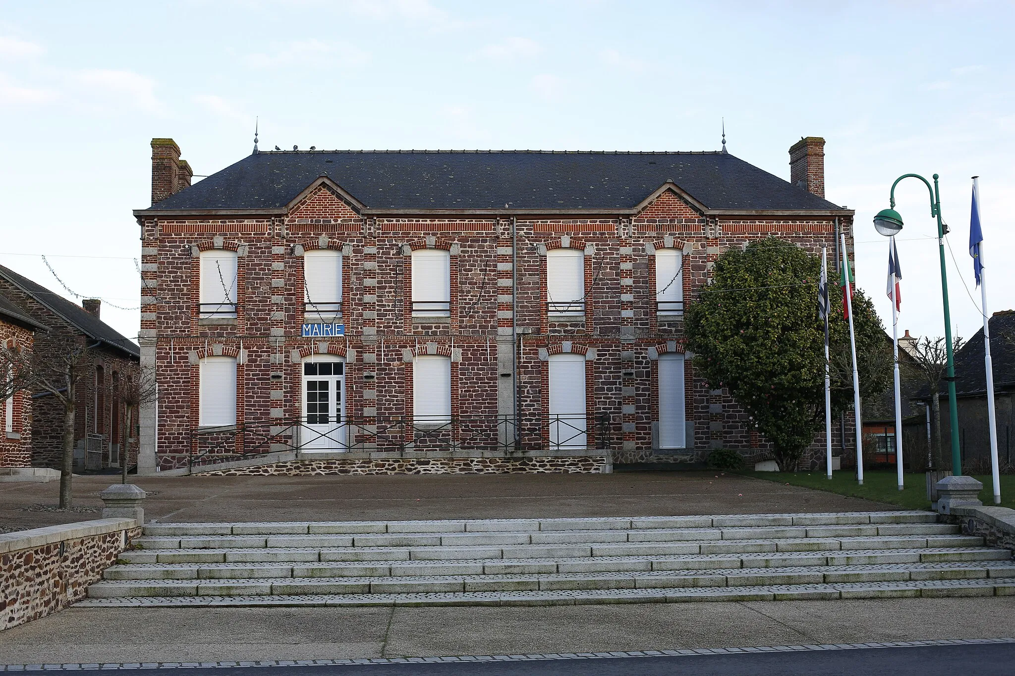 Photo showing: Mairie de Saint-Onen-la-Chapelle.