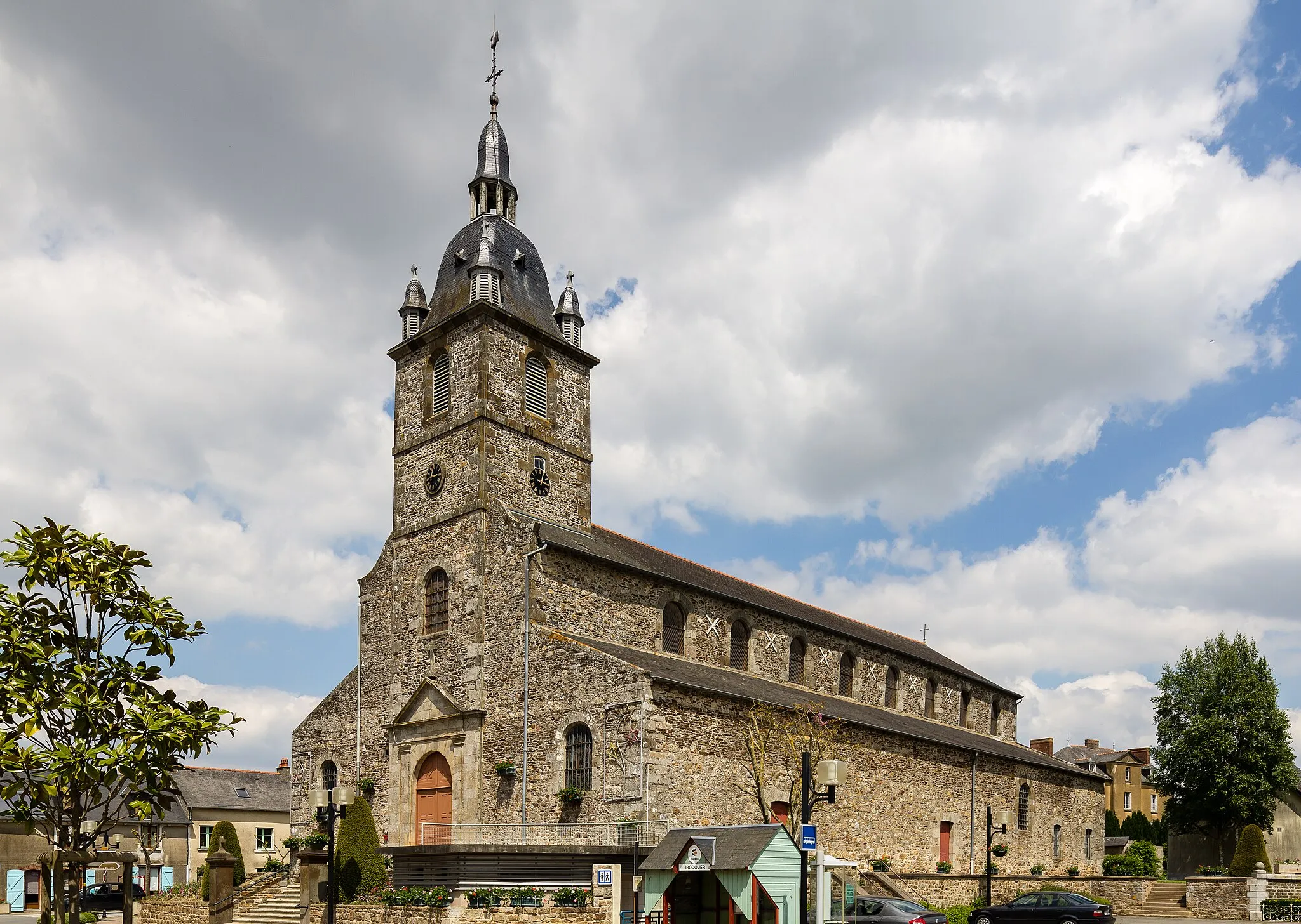 Photo showing: Église Saint-Pierre d'Irodouër (France).