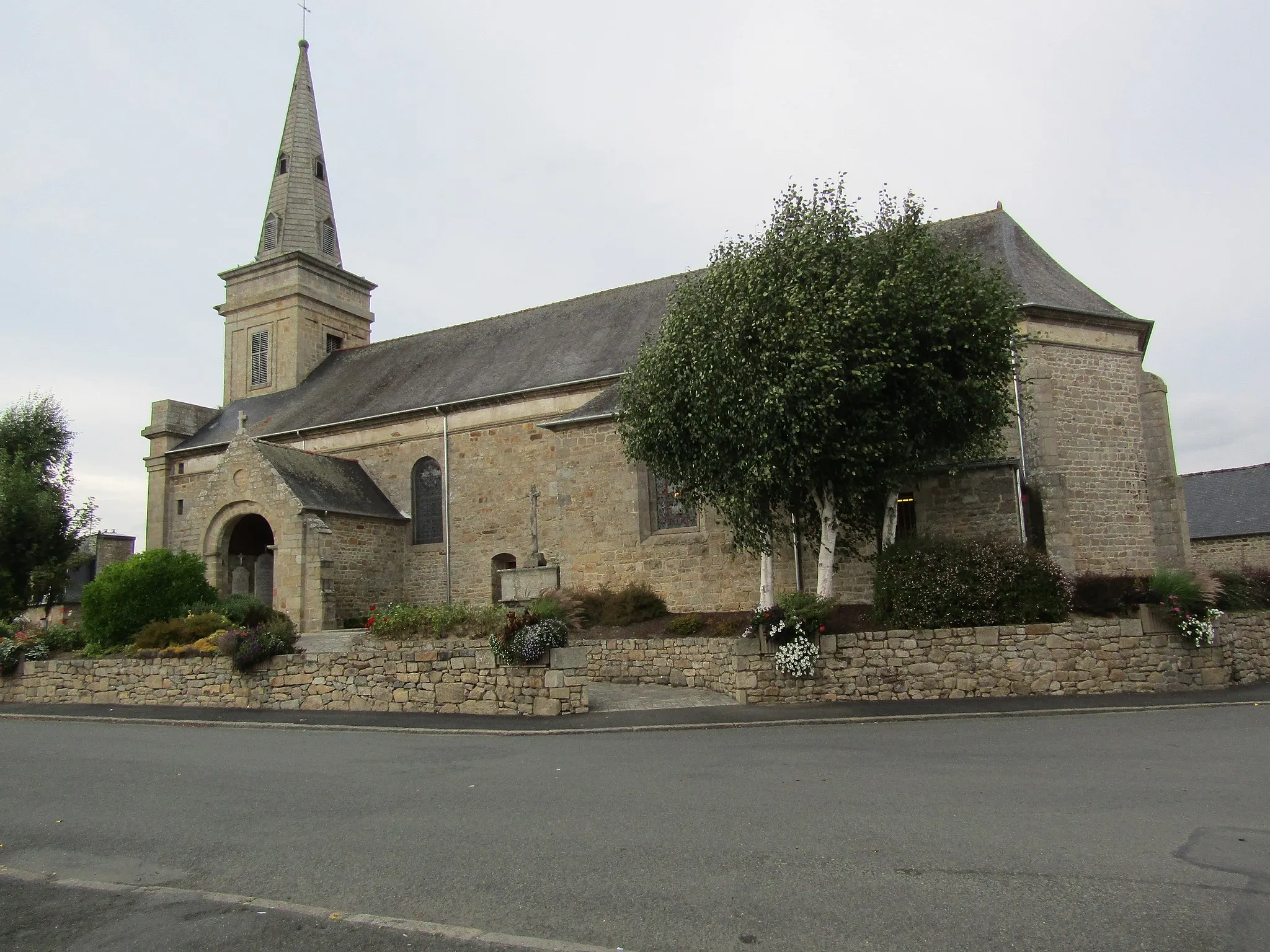 Photo showing: Eglise Saint-Pierre de Ploumagoar