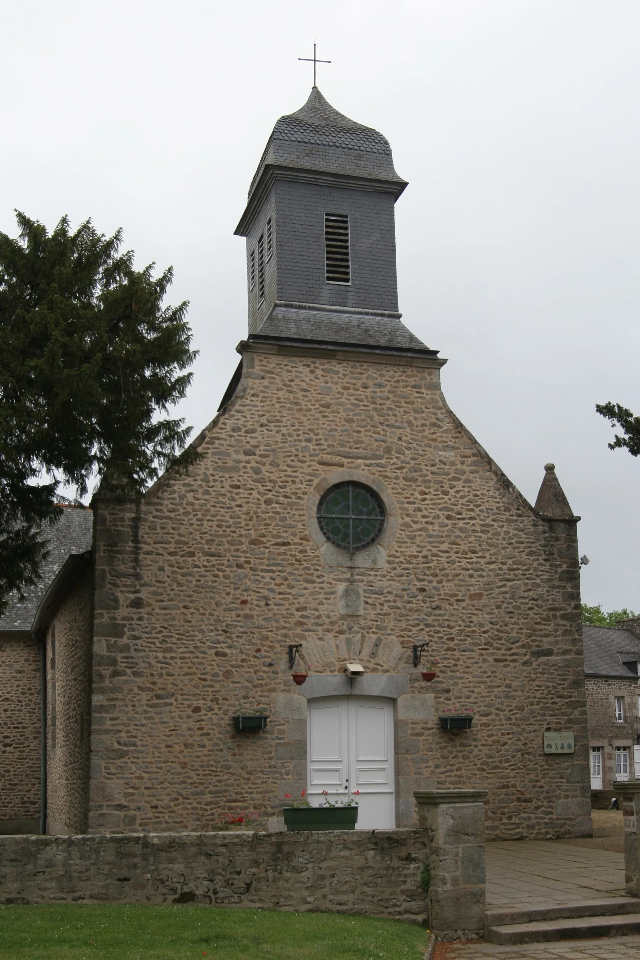 Photo showing: Église Saint-Samson de Saint-Samson-sur-Rance.