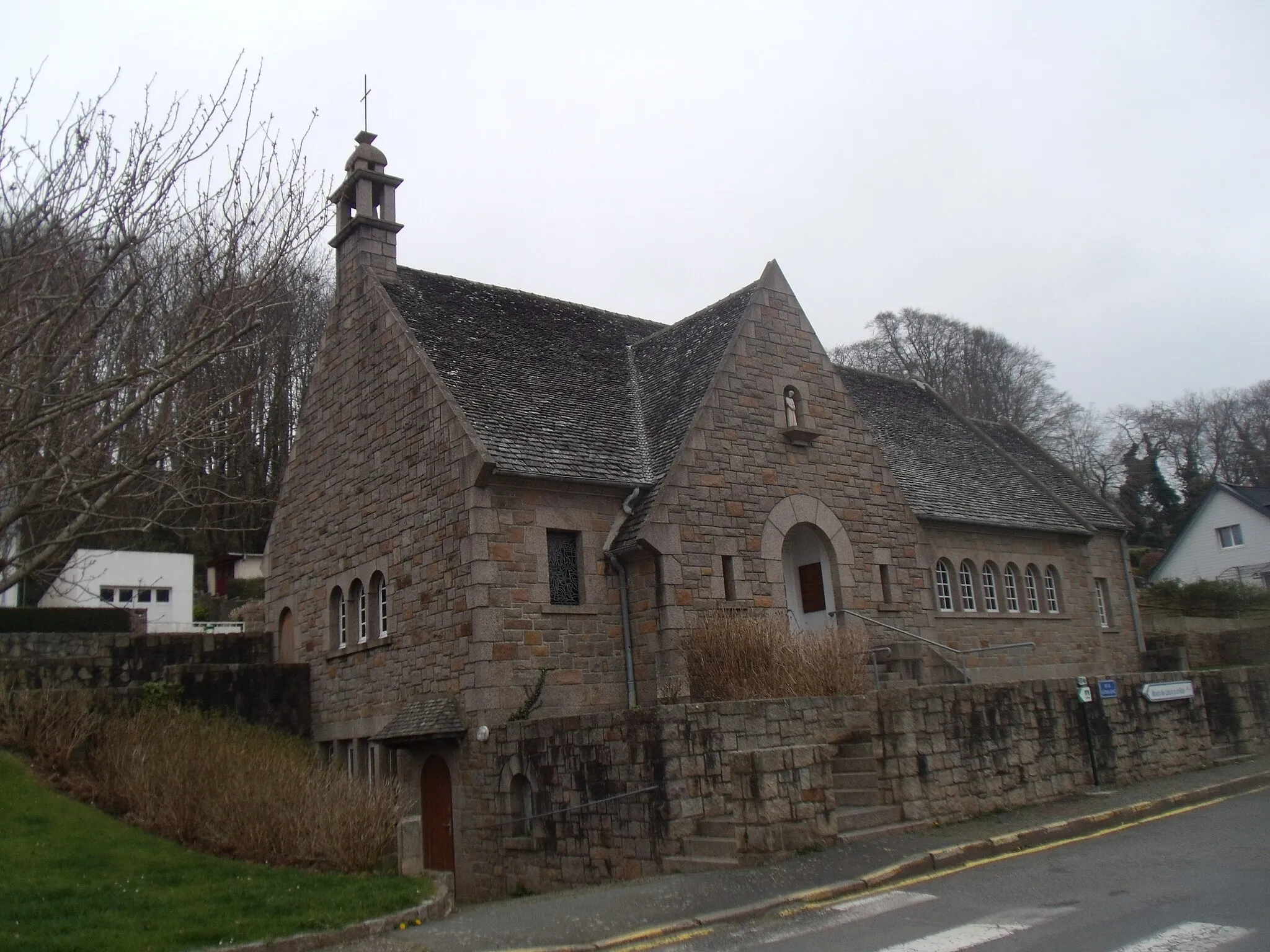 Photo showing: La Chapelle Saint-Joseph de Perros-Guirec. Aussi appelée Chapelle de la rade.