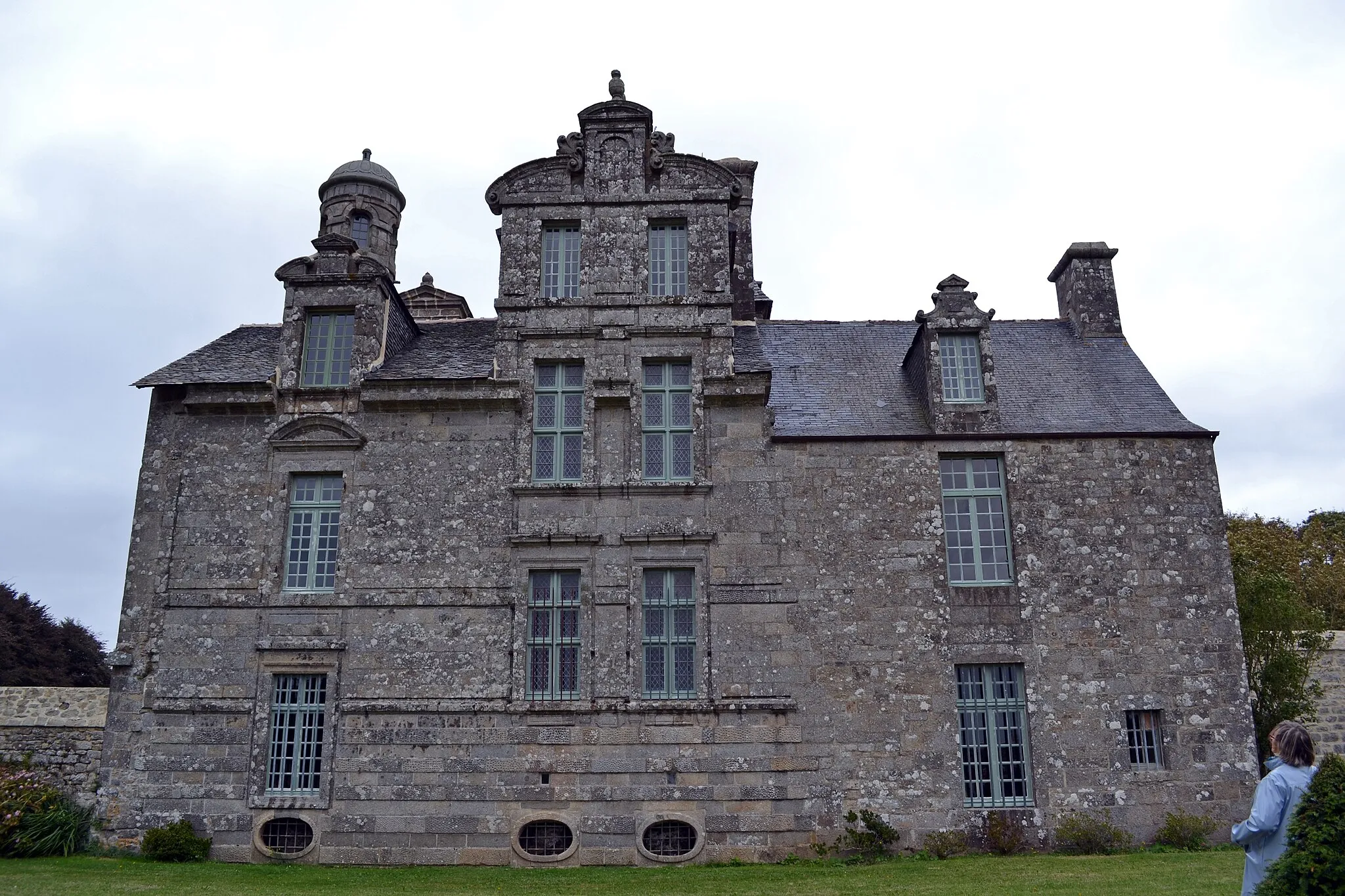 Photo showing: This building is indexed in the base Mérimée, a database of architectural heritage maintained by the French Ministry of Culture, under the reference PA00090263 .