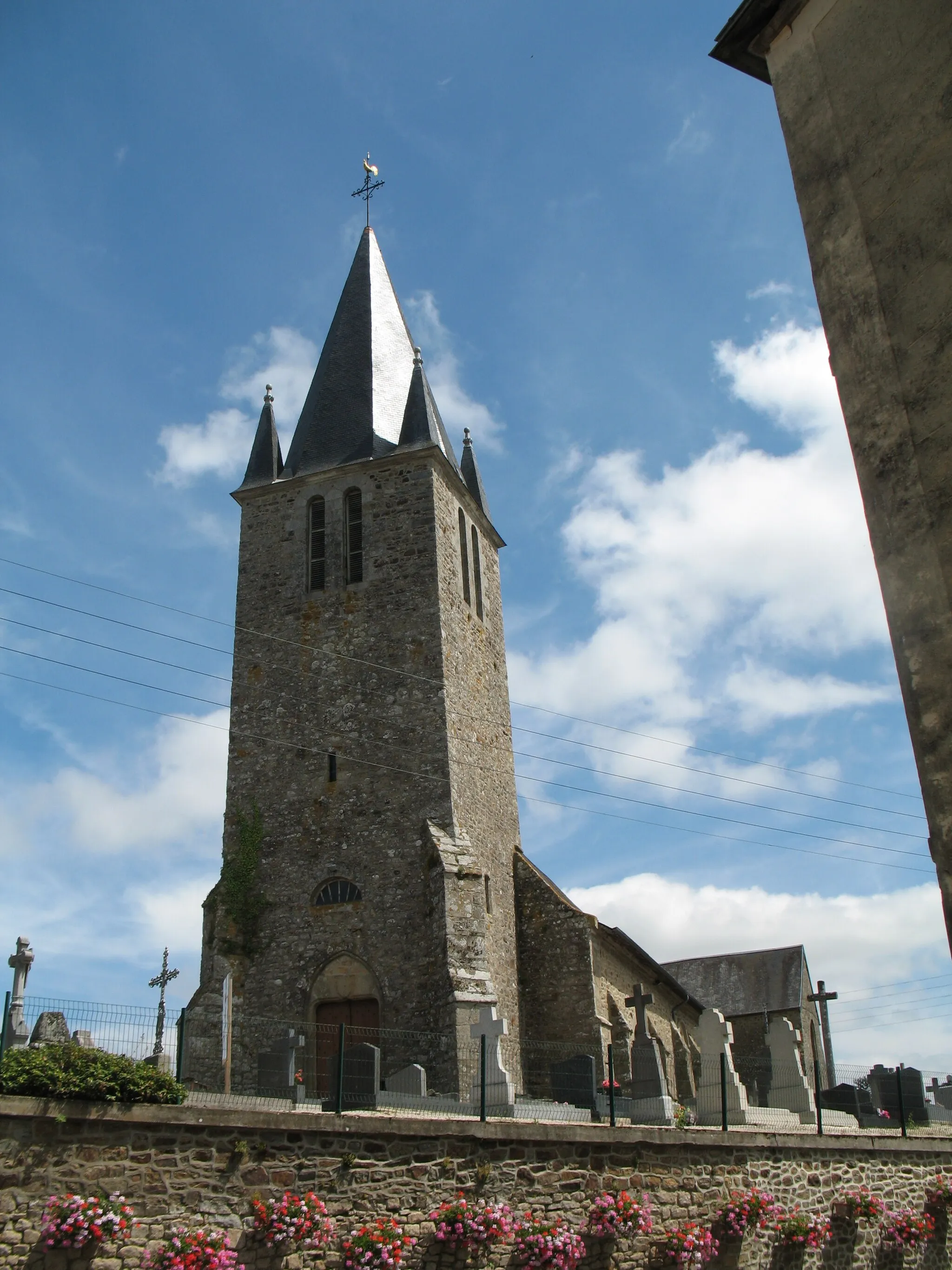 Photo showing: Church of Dompierre-du-Chemin.