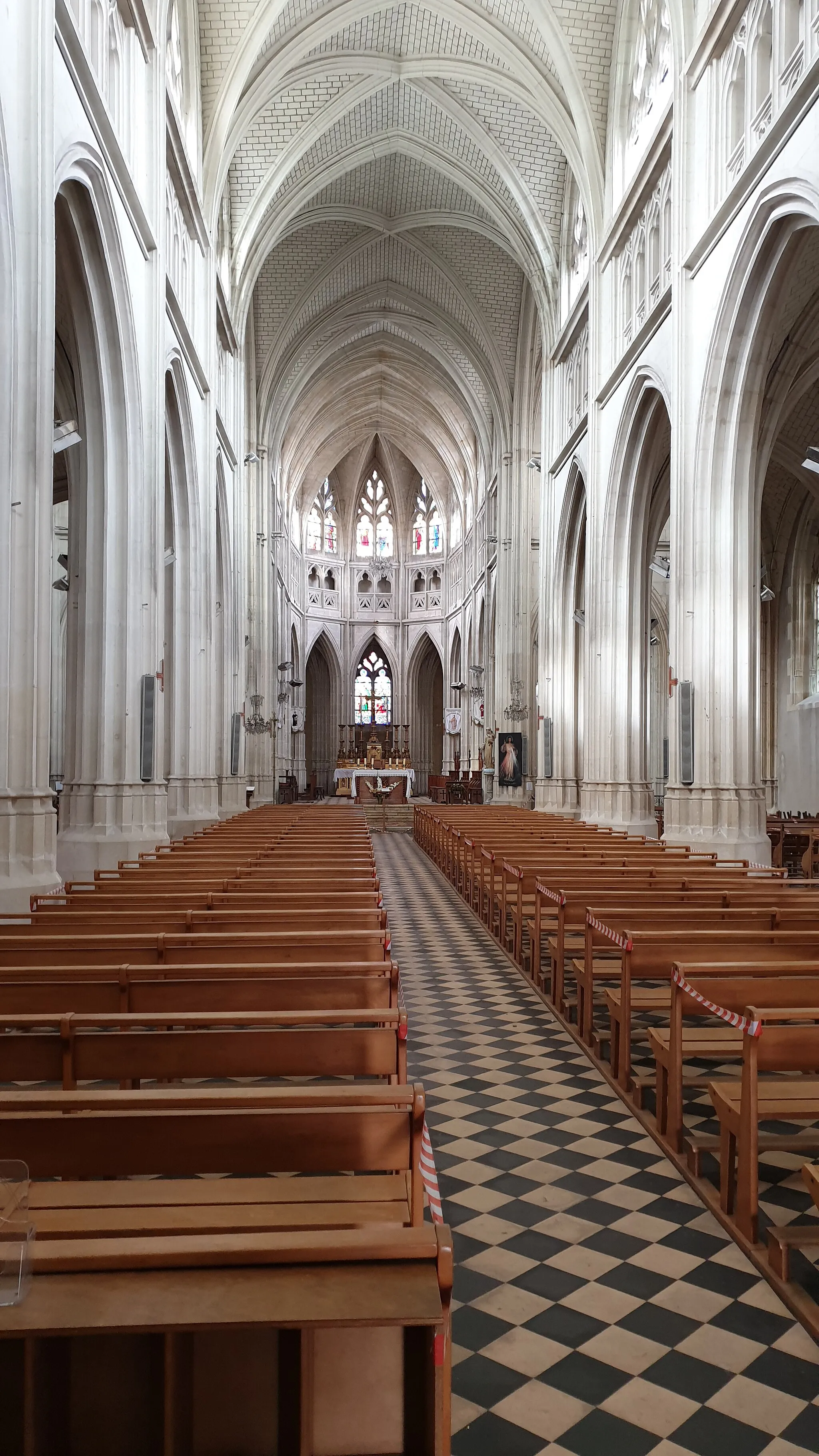 Photo showing: Church of Montoire-sur-le-Loir
