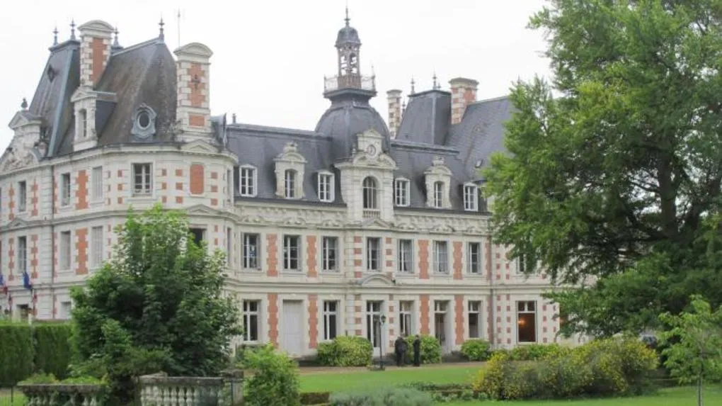 Photo showing: Château d'Armaillé (North East Aspect)